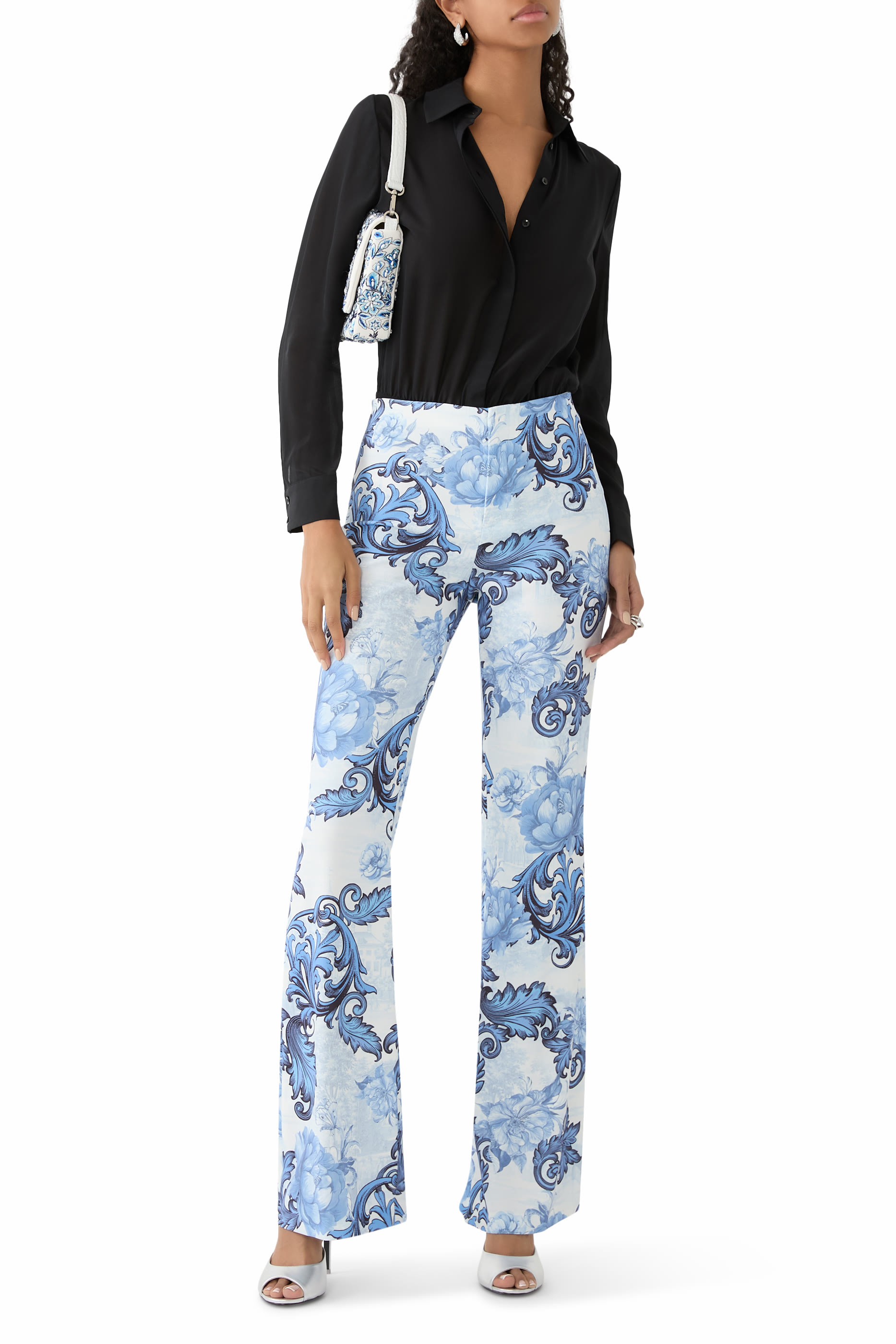 بنطال تيني بقصة ضيقة بحافة واسعة