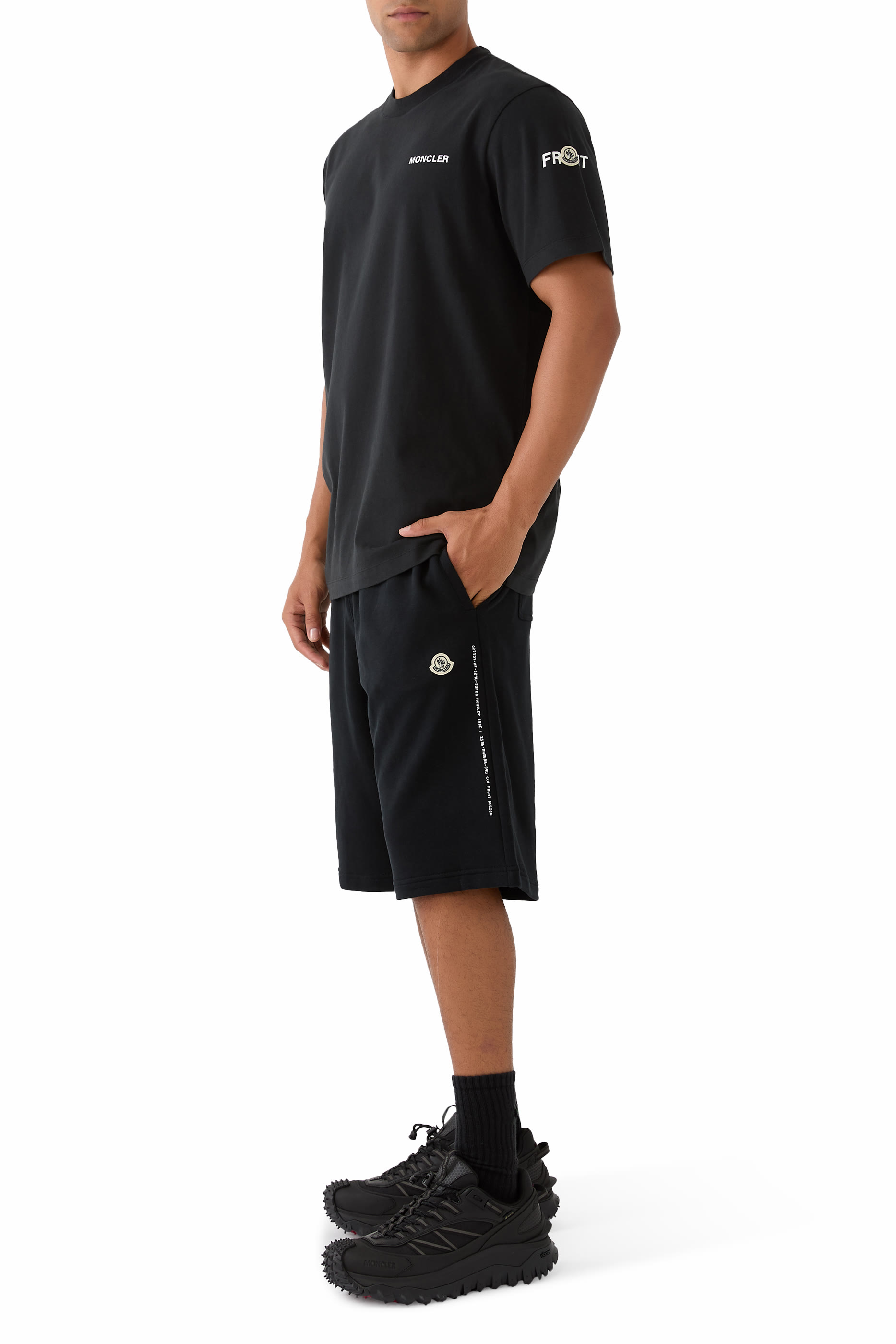 شورت بتطريز شعار الماركة قطن