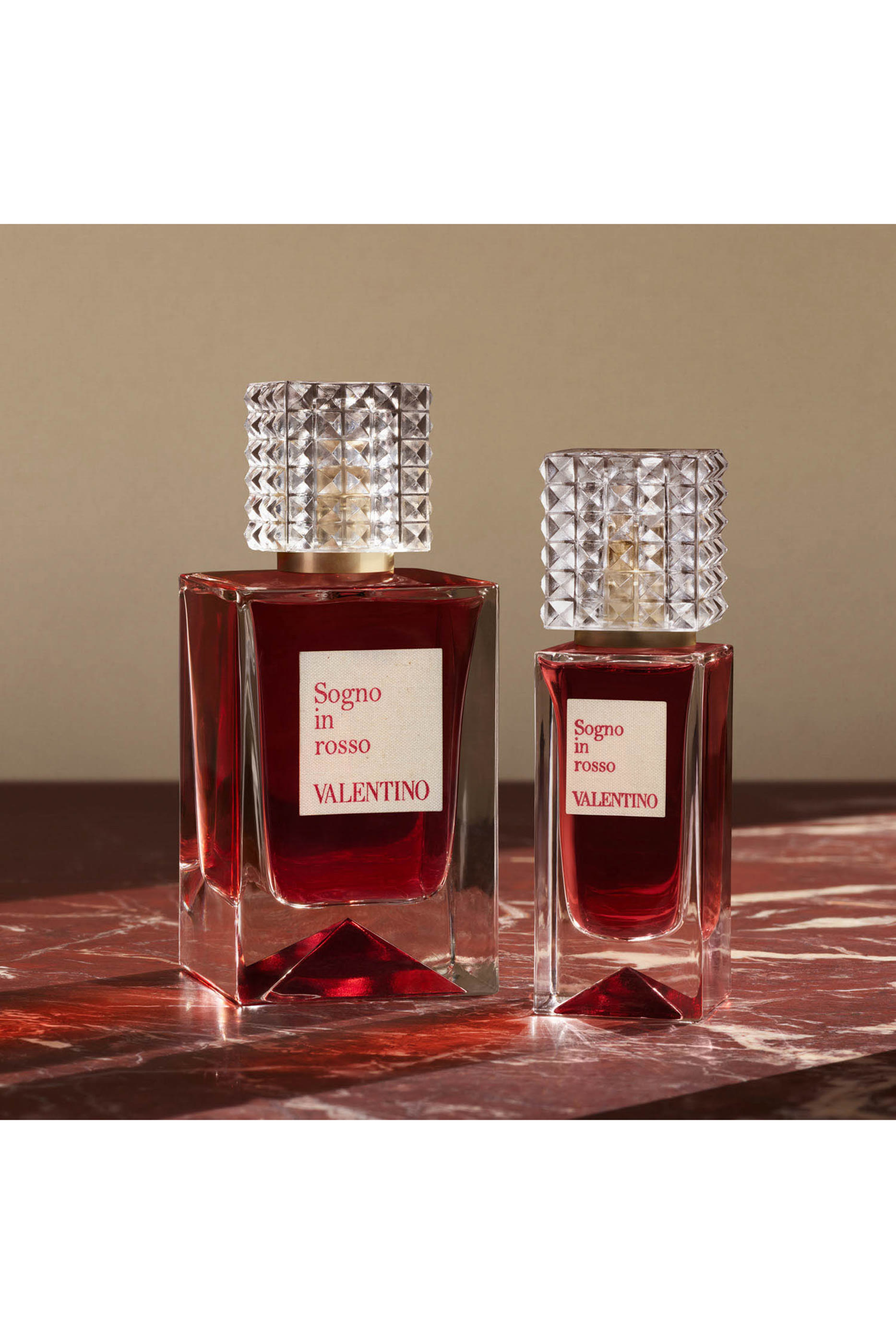 عطر أناتومي أوف دريمز - سوغنو إن روسو