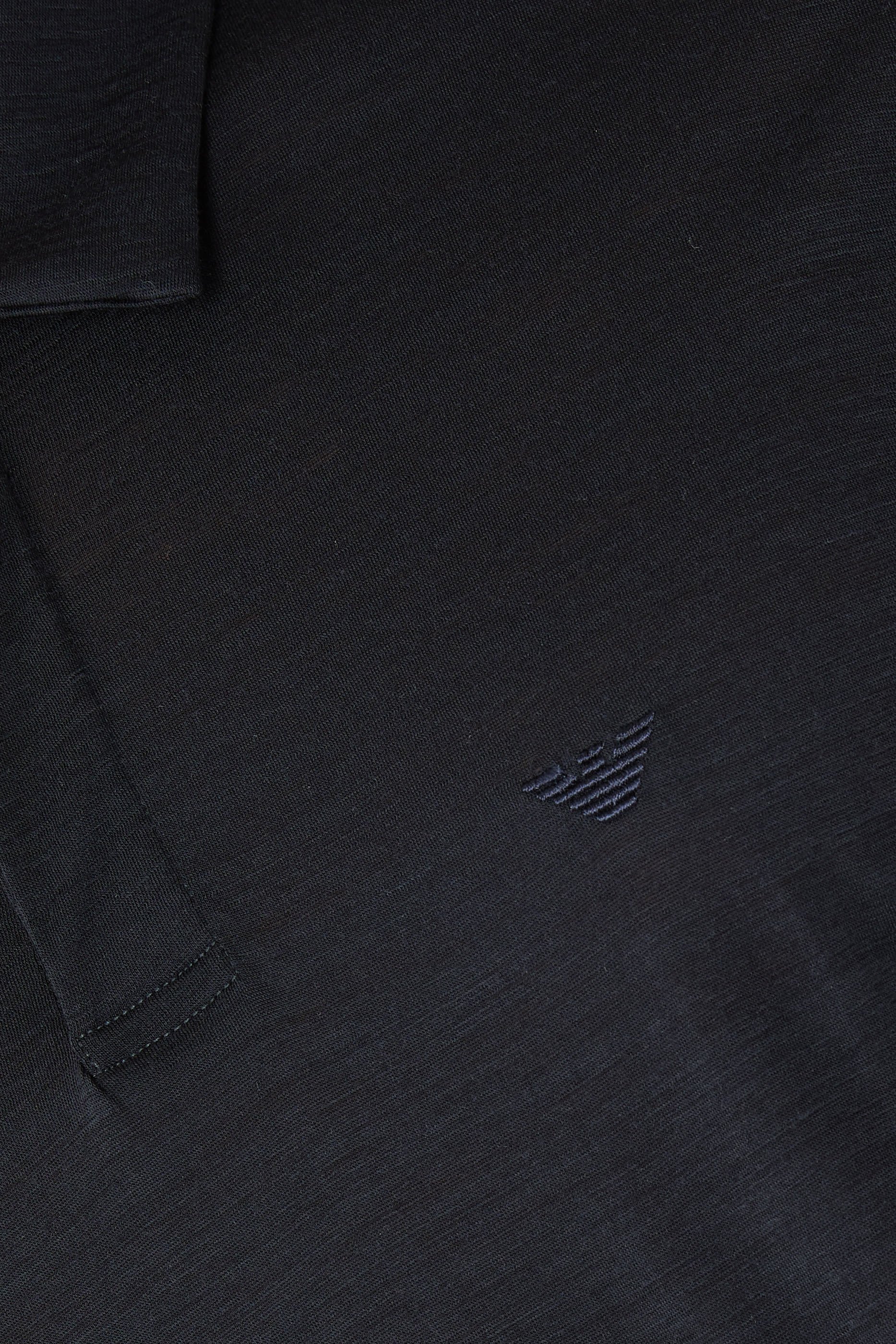 تيشيرت بشعار الماركة