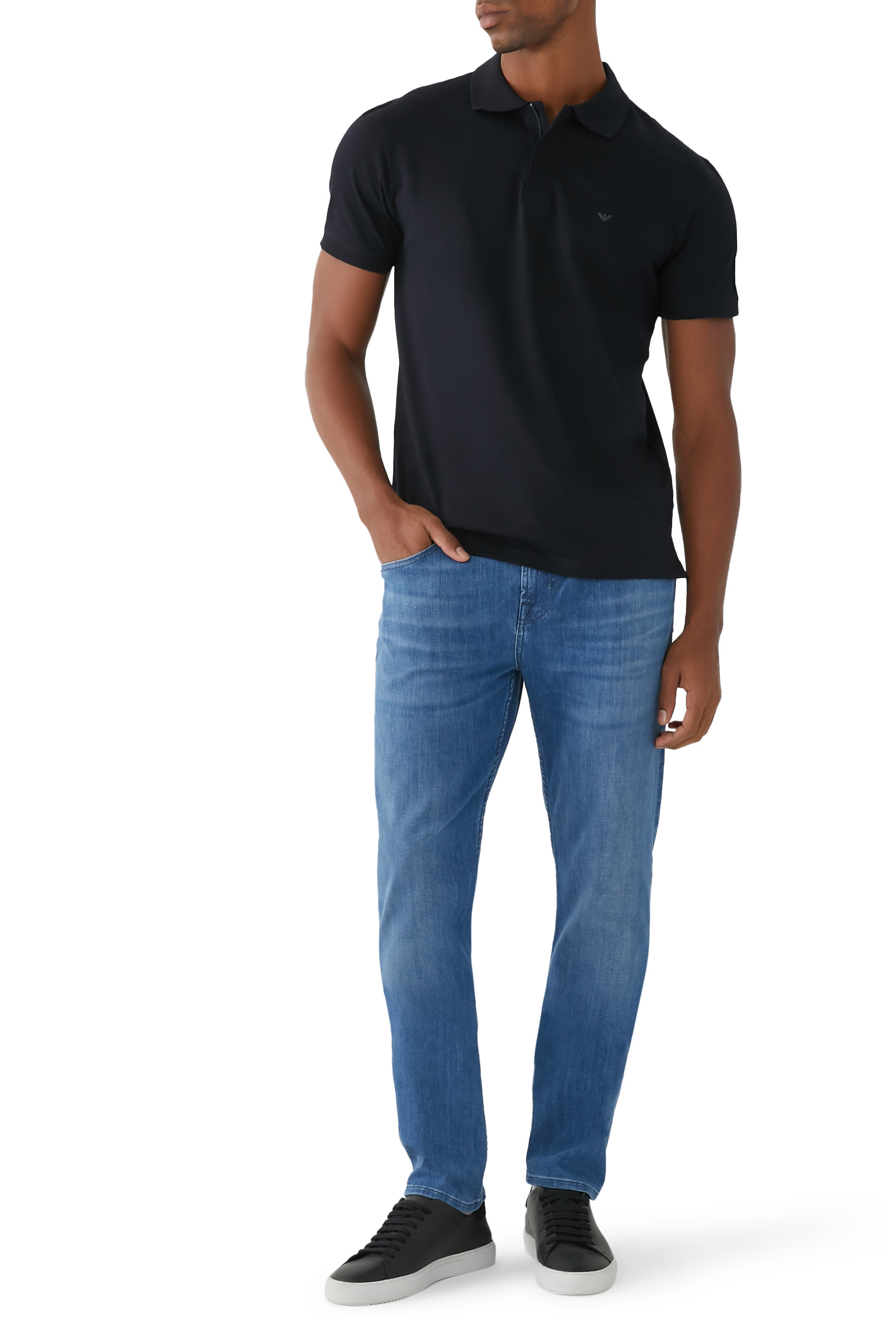 بنطال جينز لوكس بيرفورمنس بقصة ساق مدببة ضيقة