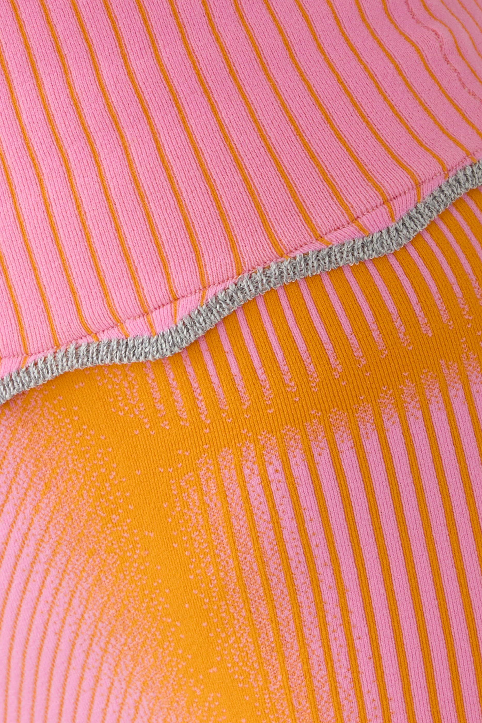 شورت جين 11 بقصة ضيقة