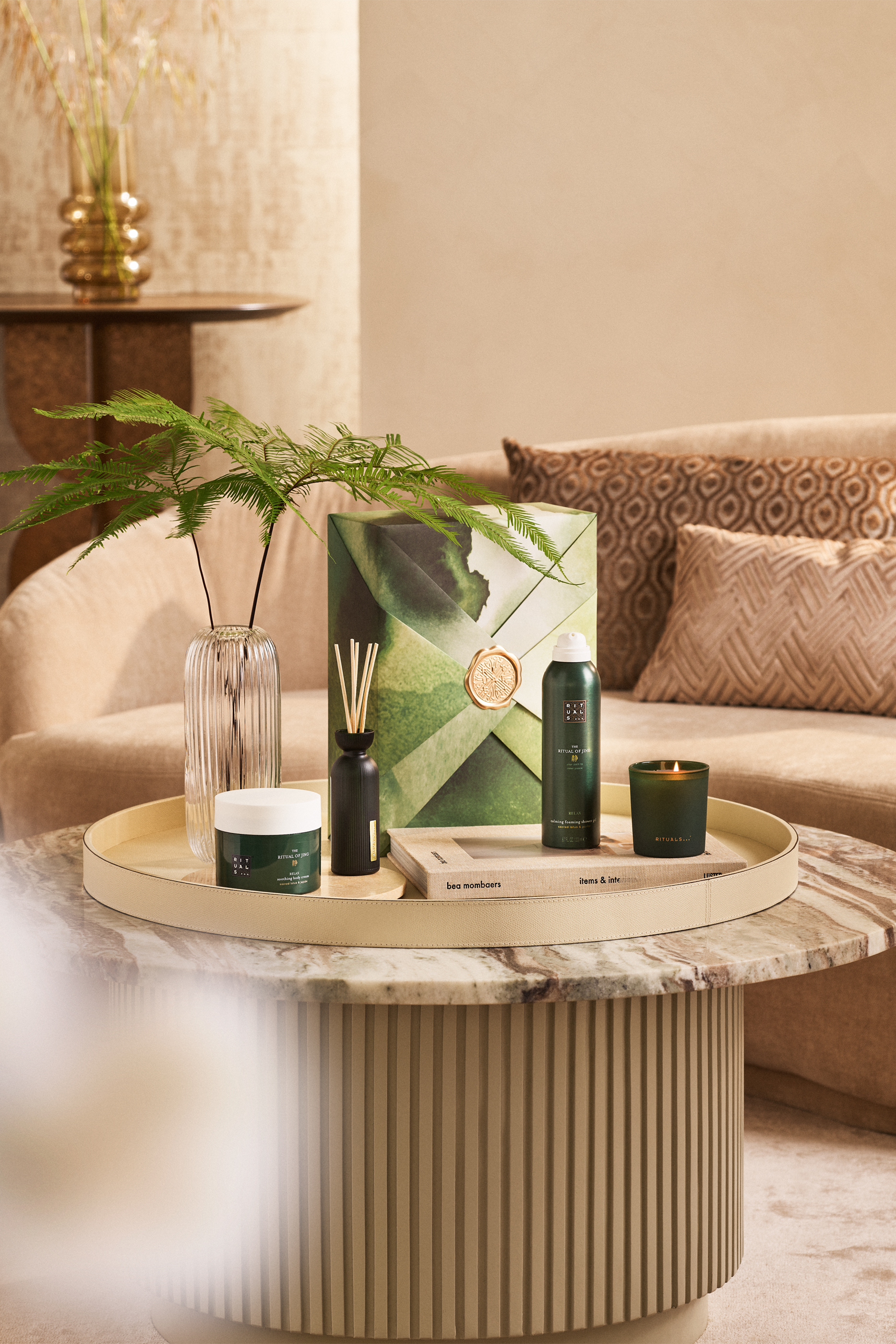 مجموعة هدايا ذا ريتوال اوف جينغ بحجم كبير