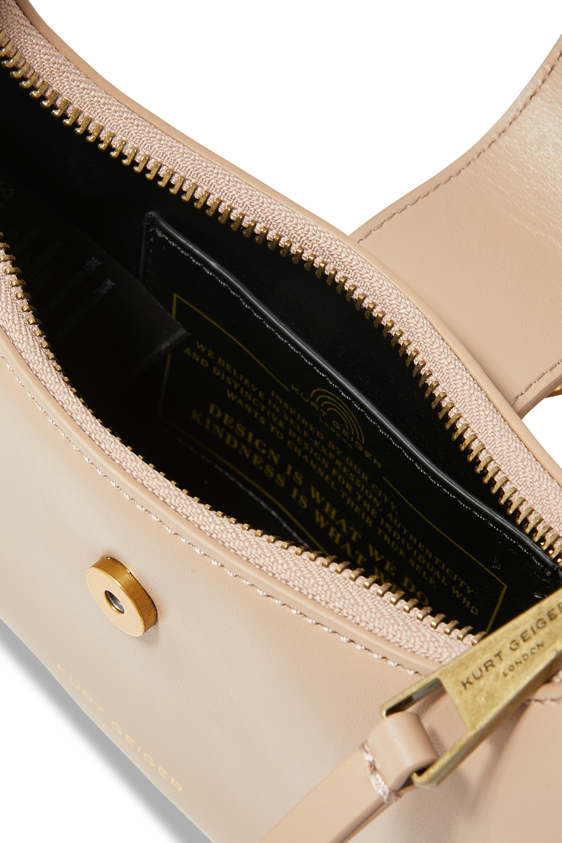 ححقيبة هوبو تشيلسي صغيرة