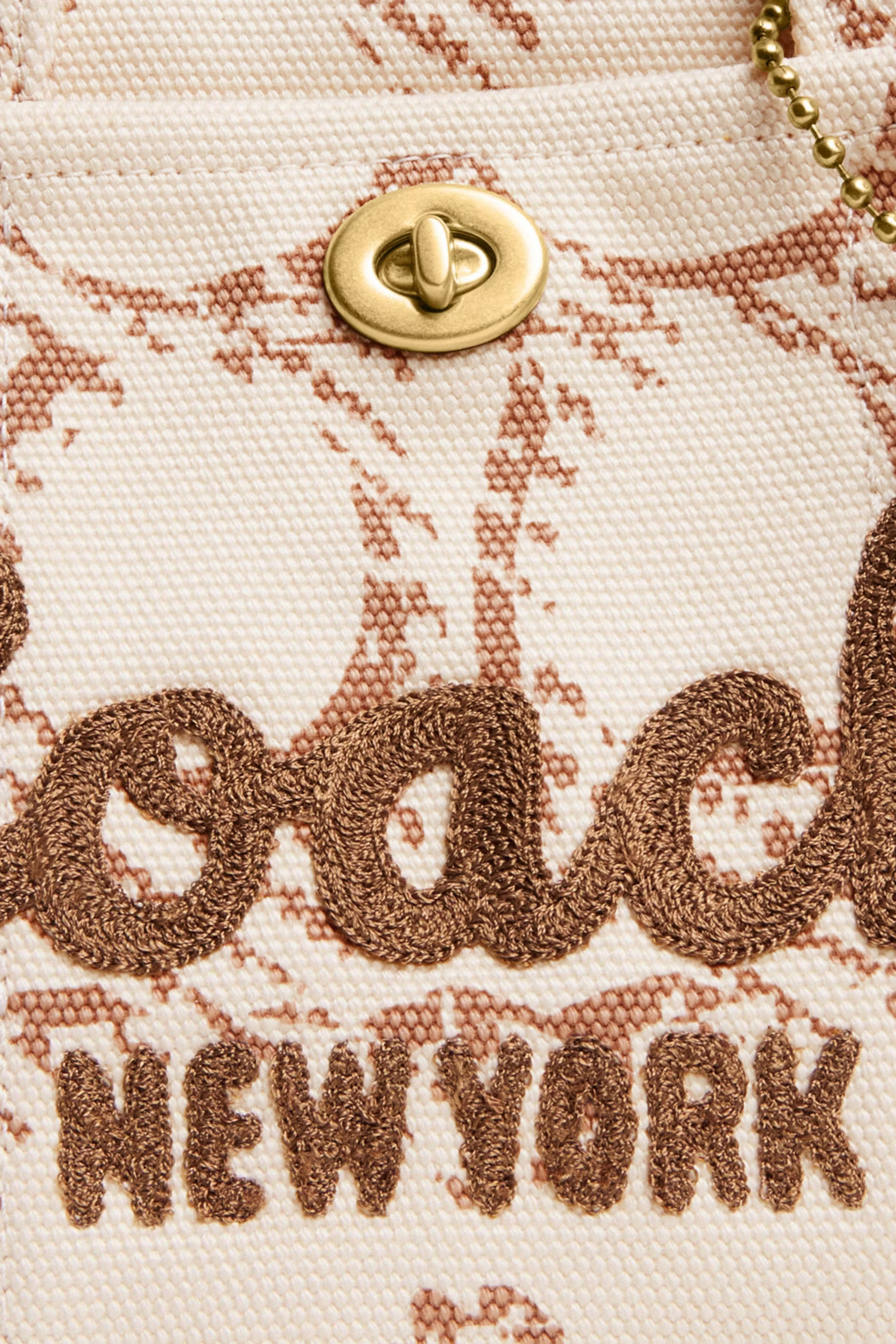 حقيبة يد كارغو قنب بشعار الماركة