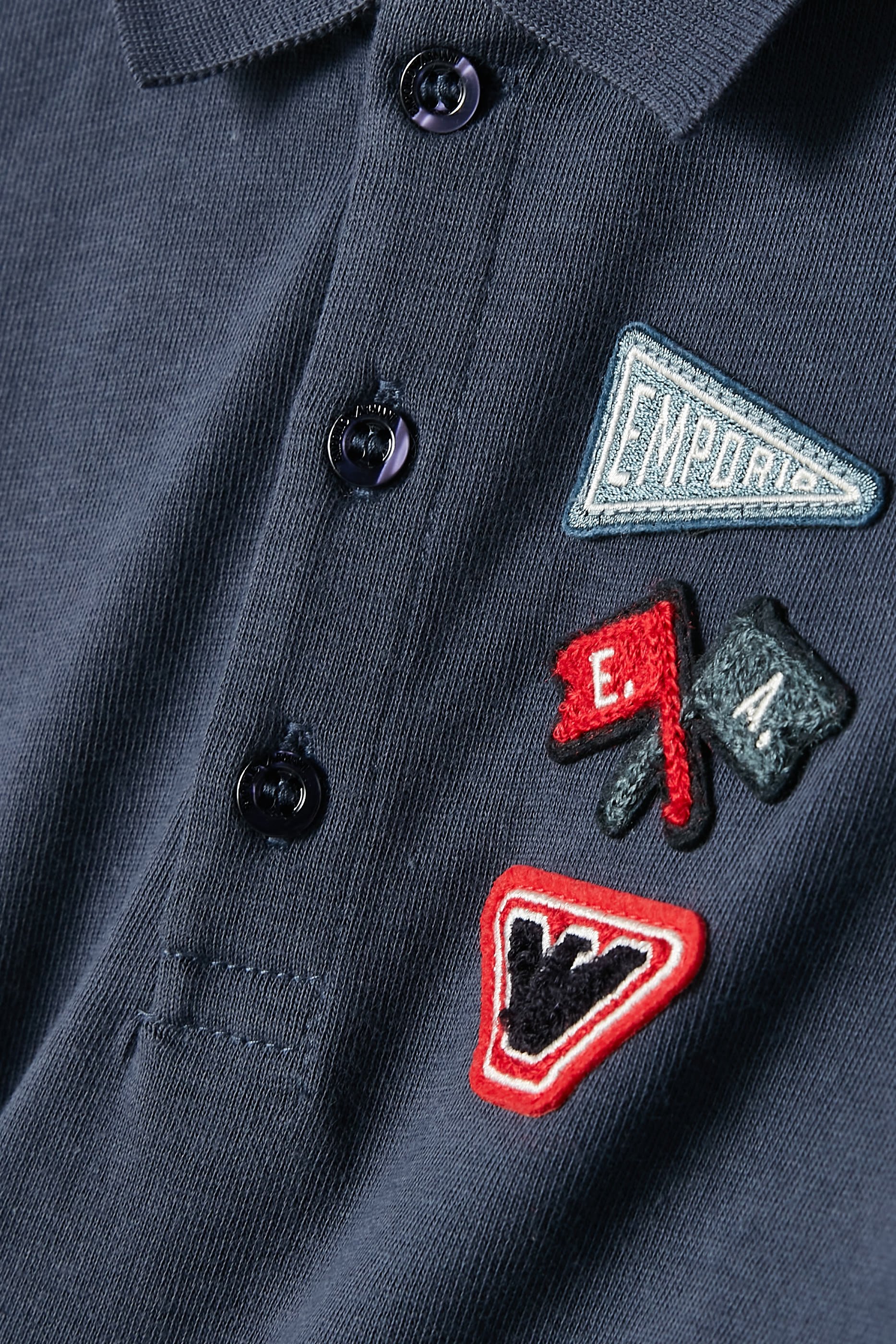 قميص بولو بشعار الماركة ورقعة العلم جيرسيه للأطفال