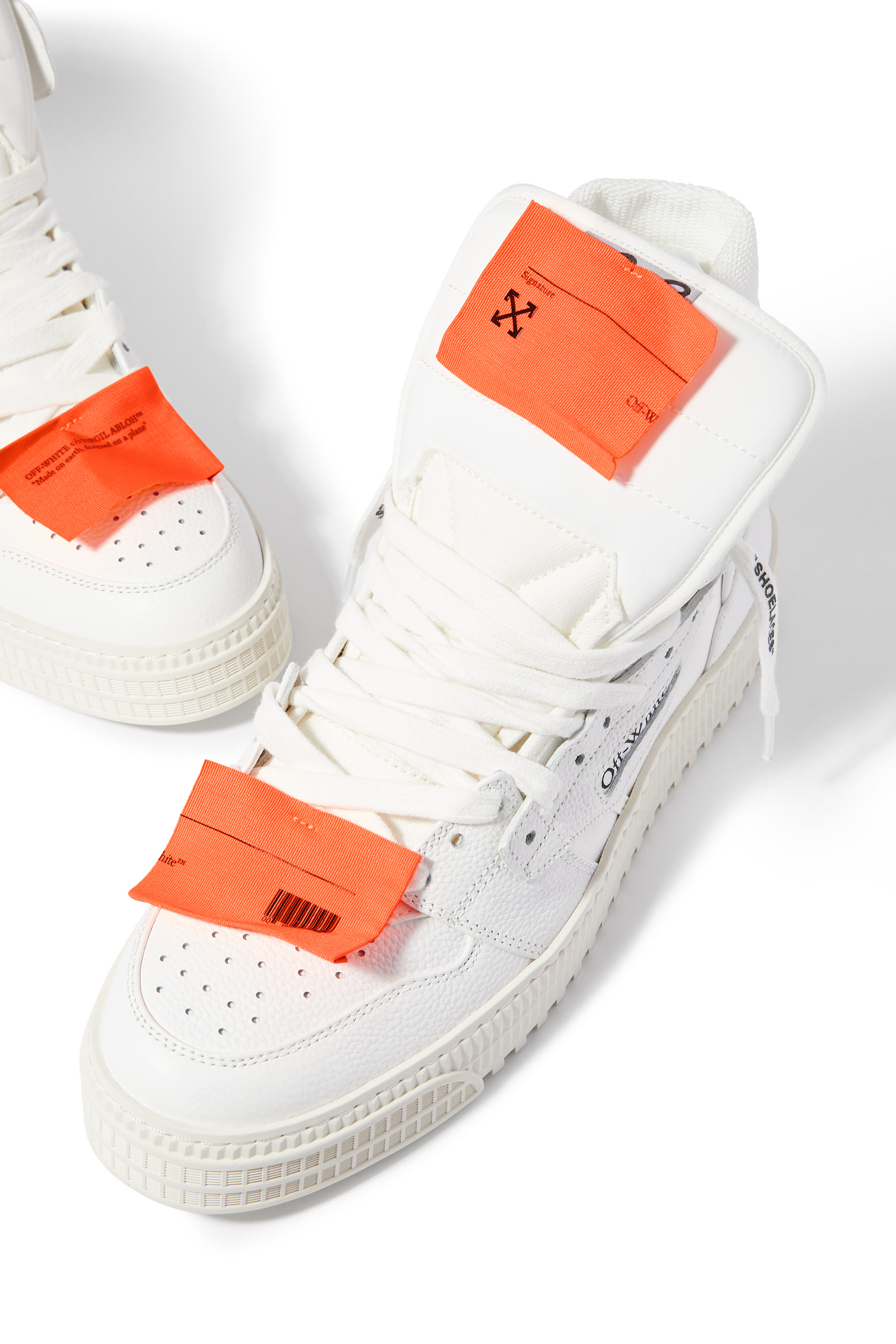 سنيكرز اوف كورت 3.0