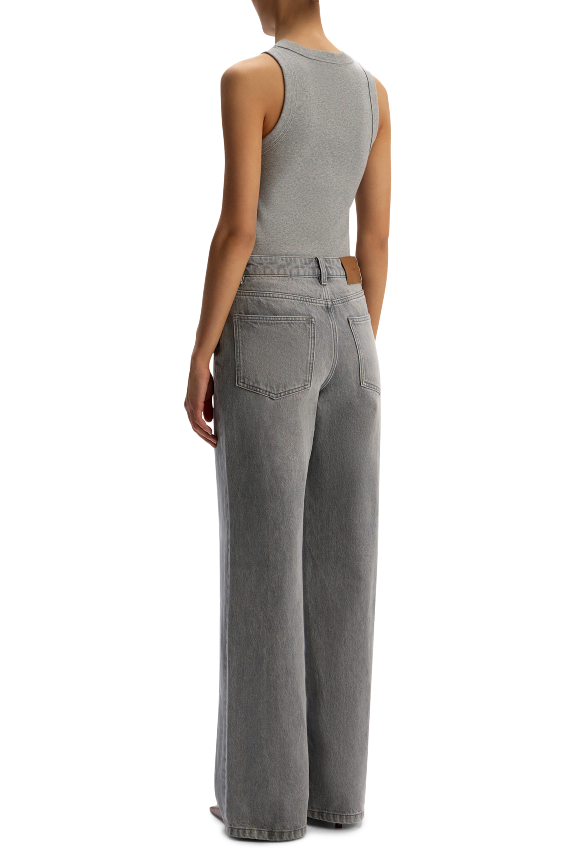 بنطال جينز 415 بقصة ساق واسعة