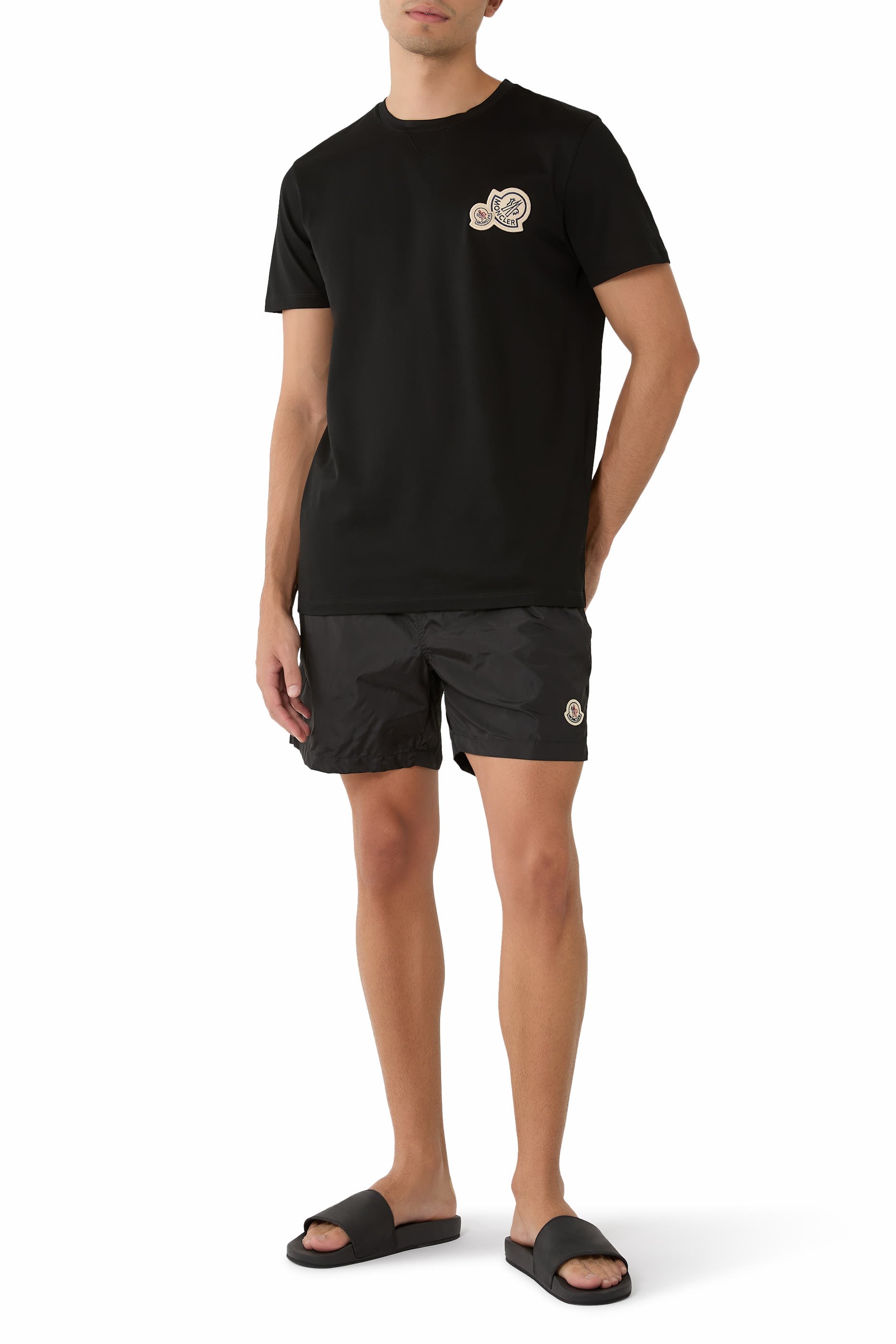 تيشيرت برقعة مزدوجة بشعار الماركة قطن