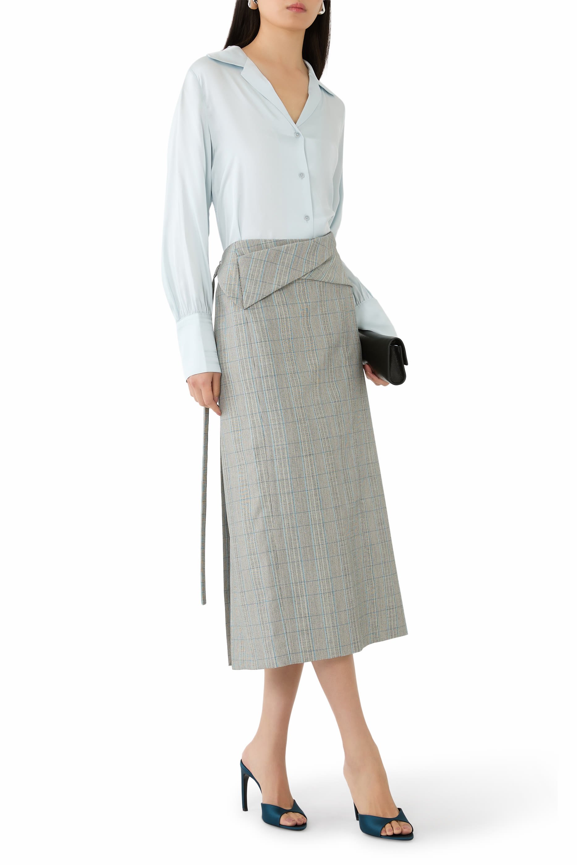 قميص بيثاني 