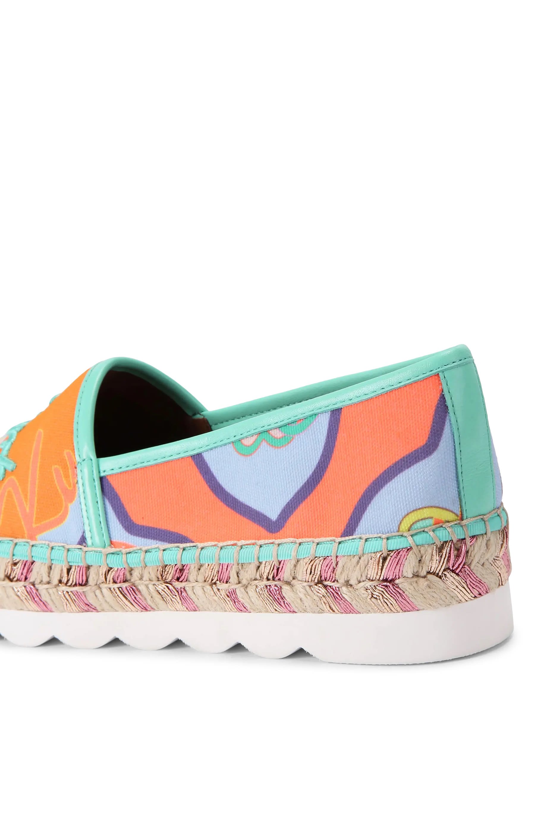 حذاء إسبادريل بنعل مجوف وتطريز شعار الماركة