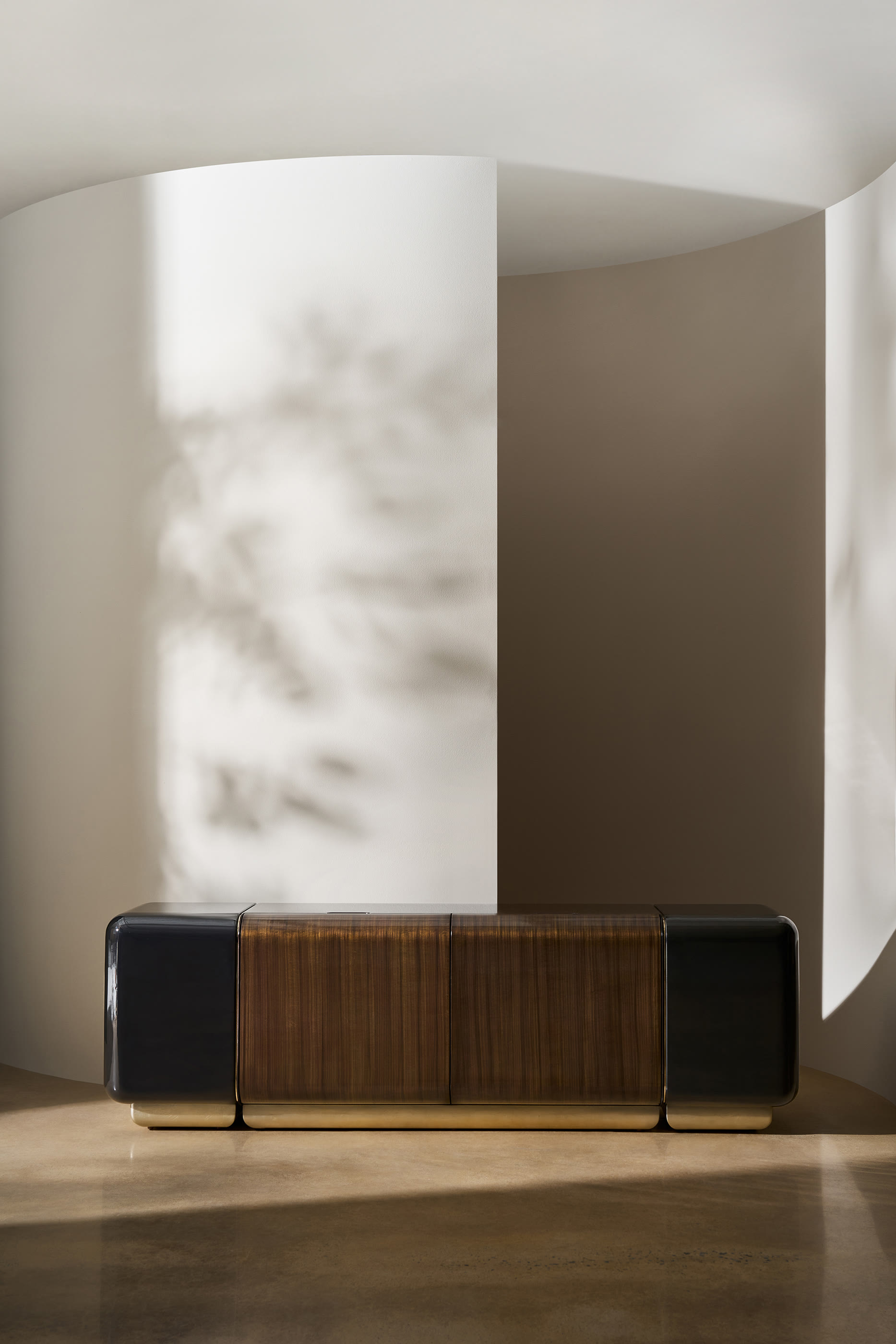 طاولة تلفاز جيلي شوكوليت