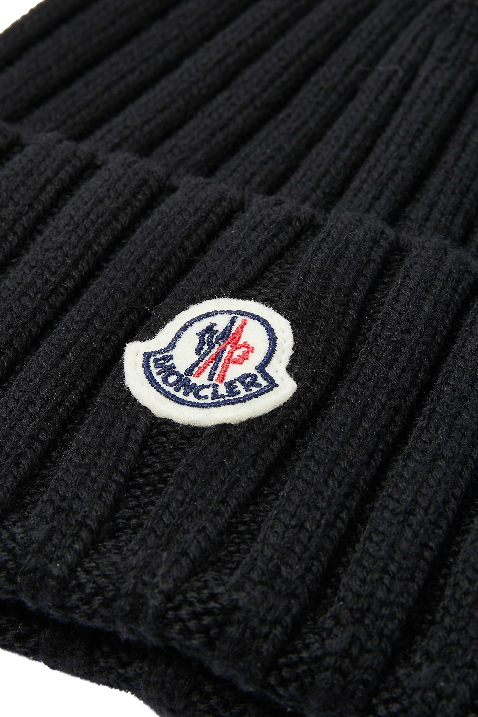 قبعة بيني منسوجة صوف مضلع