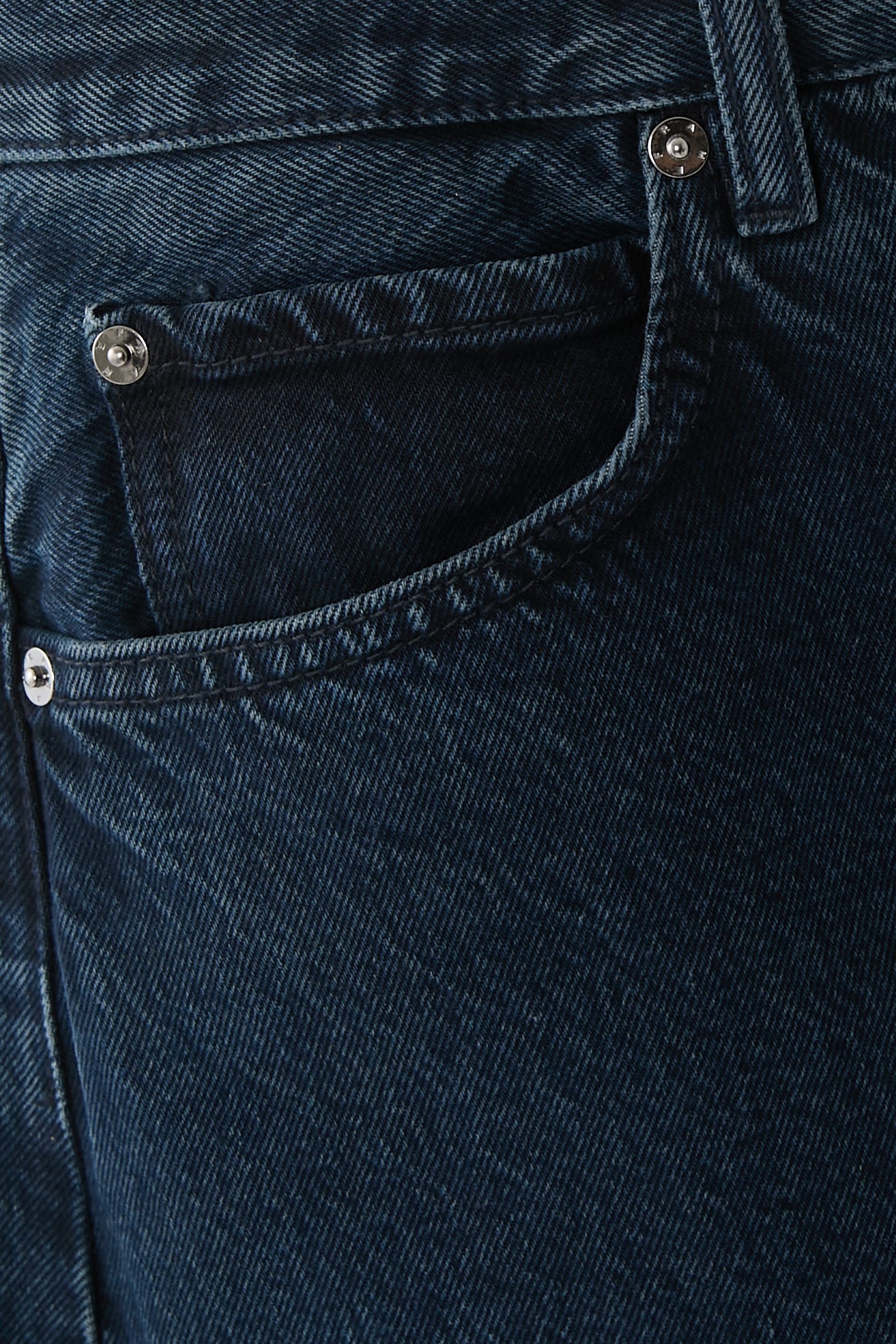 بنطال بتصميم منفوخ