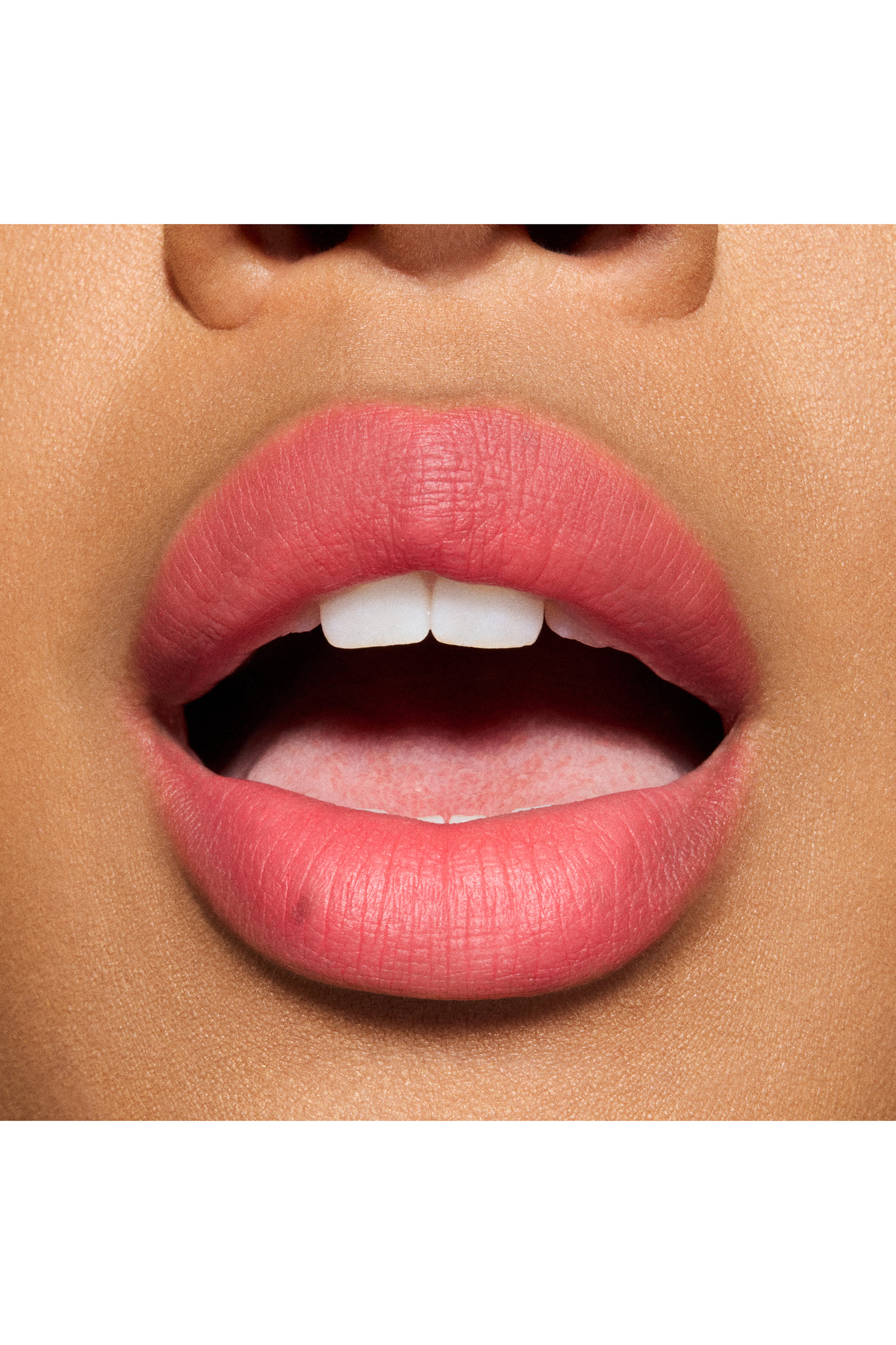 أحمر شفاه باودر كيس هايزي غير لامع