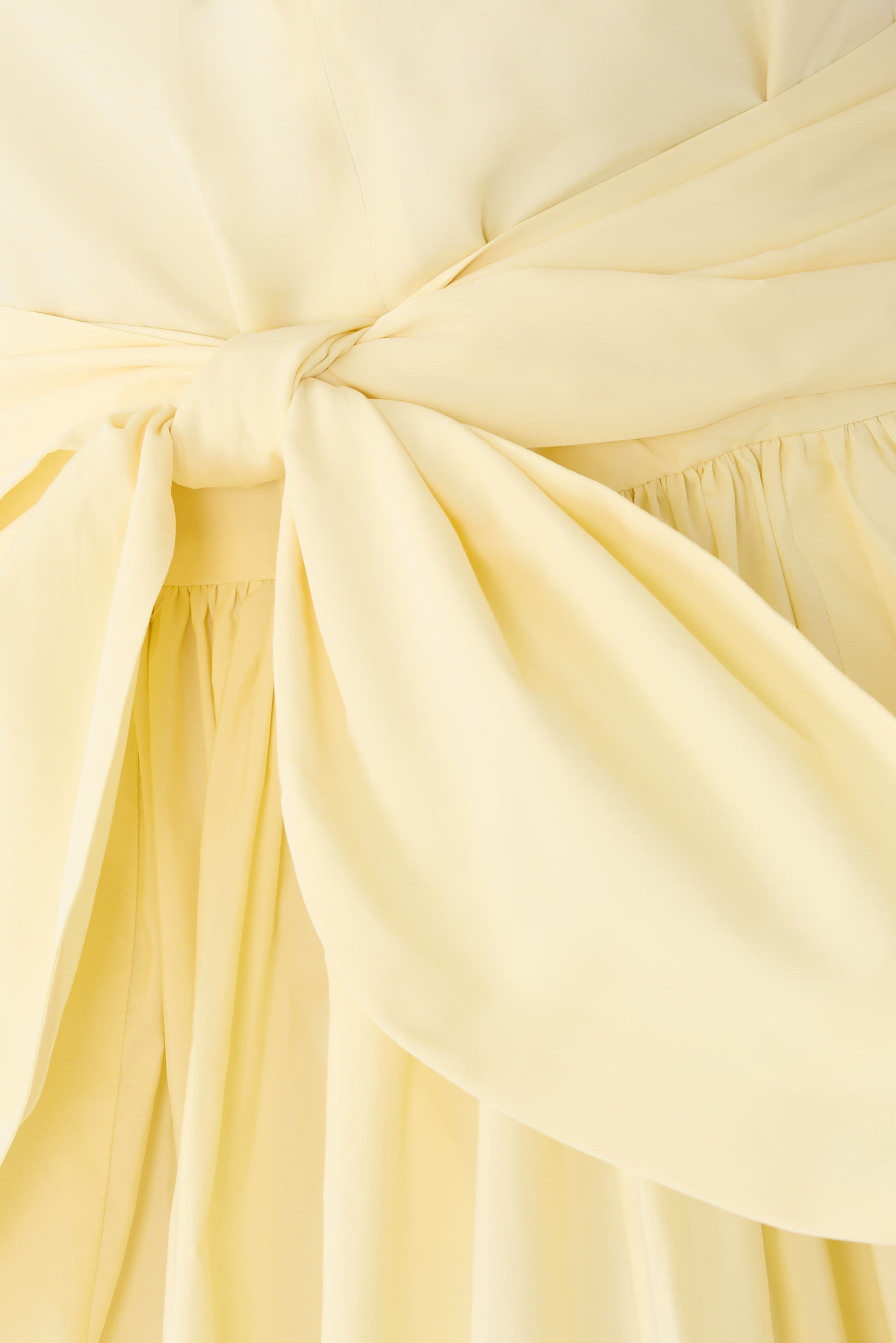 فستان بلومر قصير بتصميم بعقدة فاي