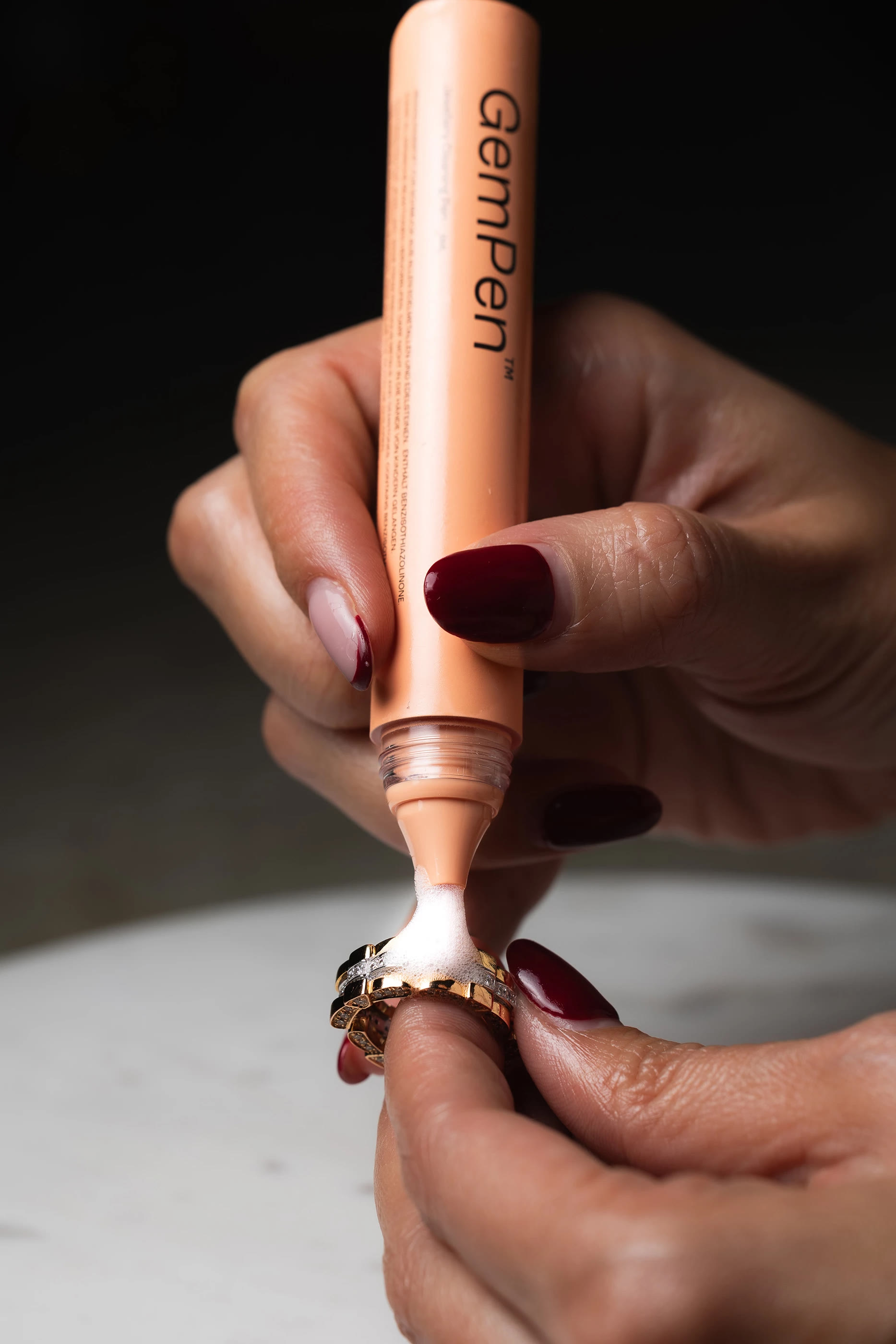 منظف مجوهرات جيم بن