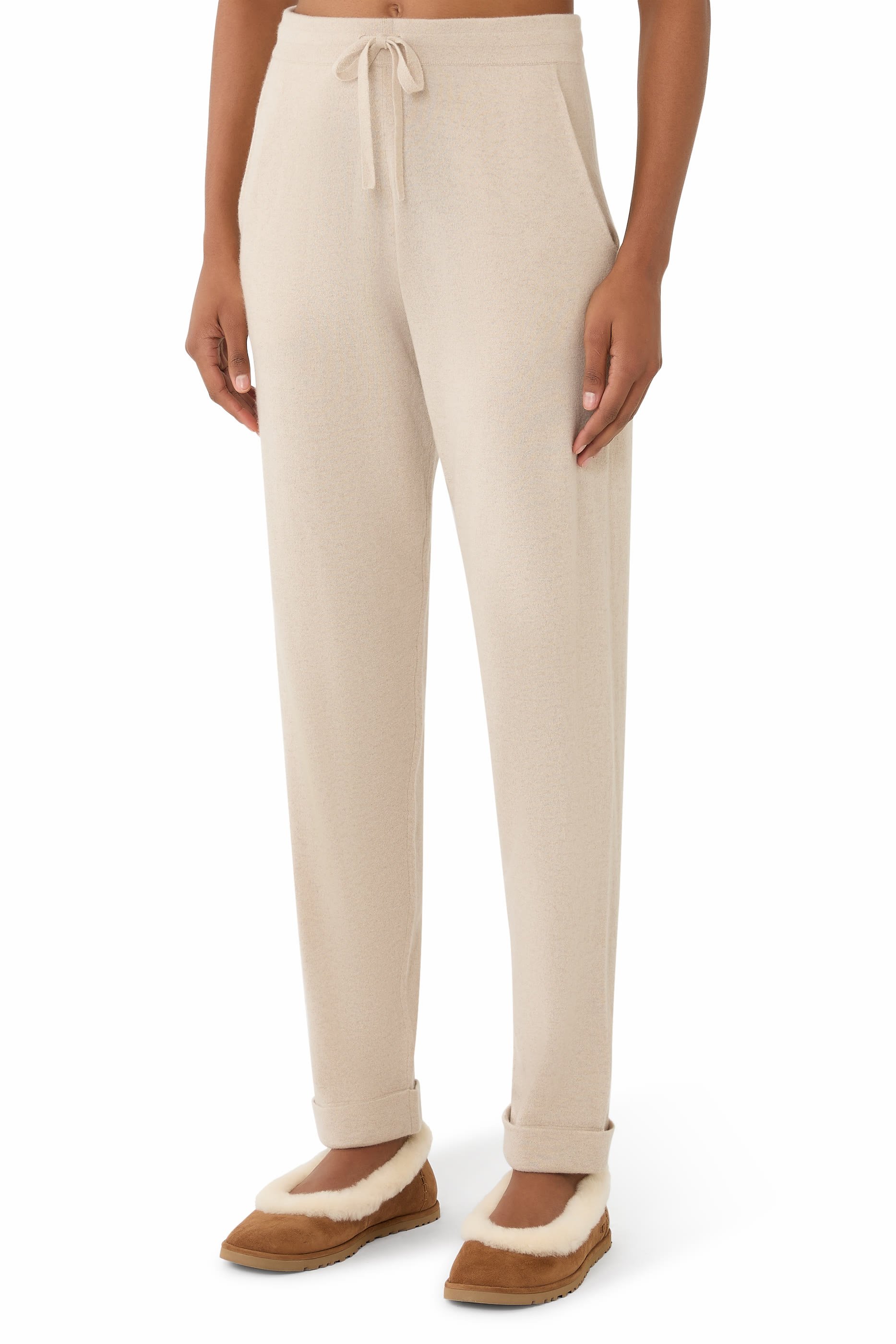 بنطال كينغستون