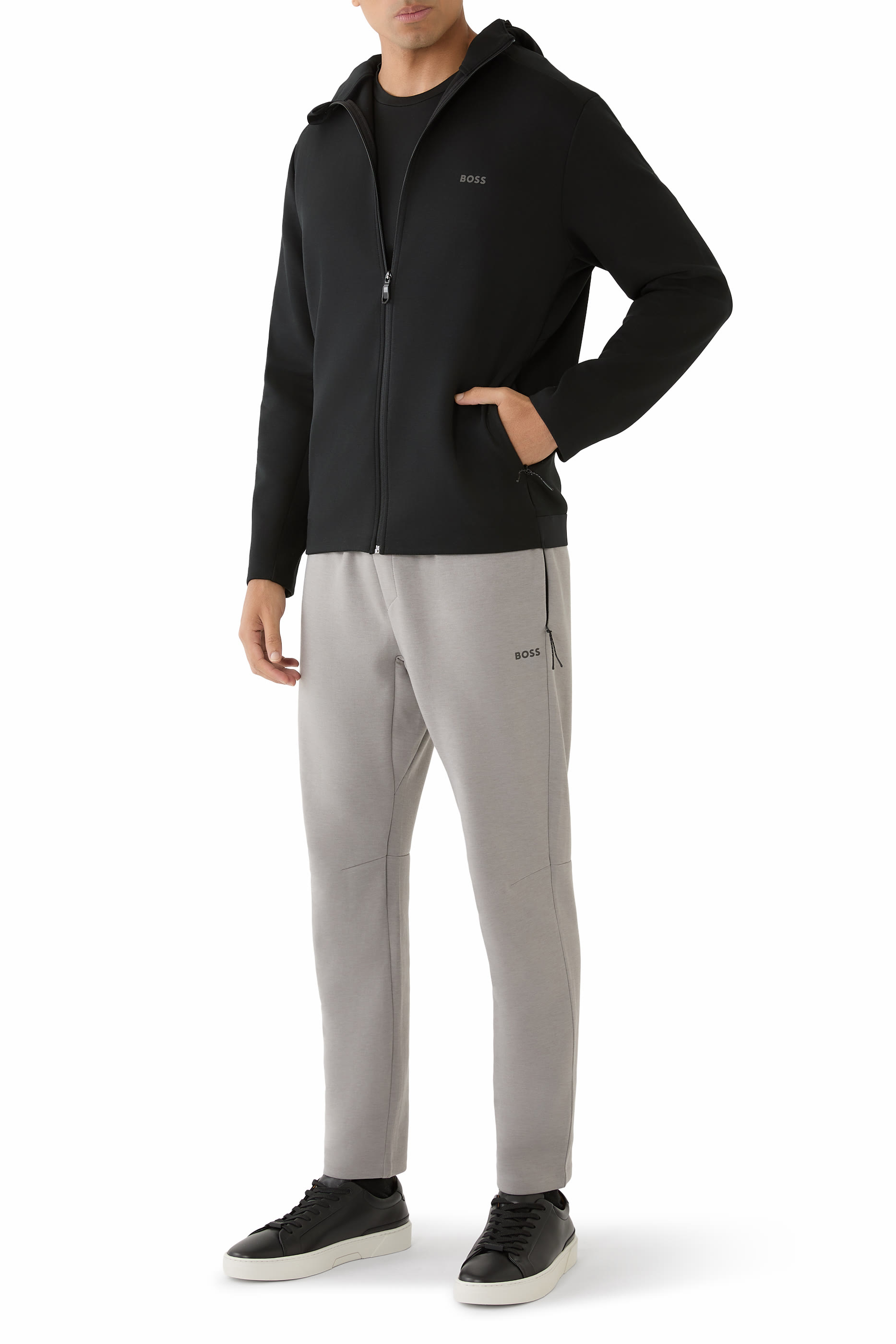 جاكيت منسوج بأكمام مغايرة