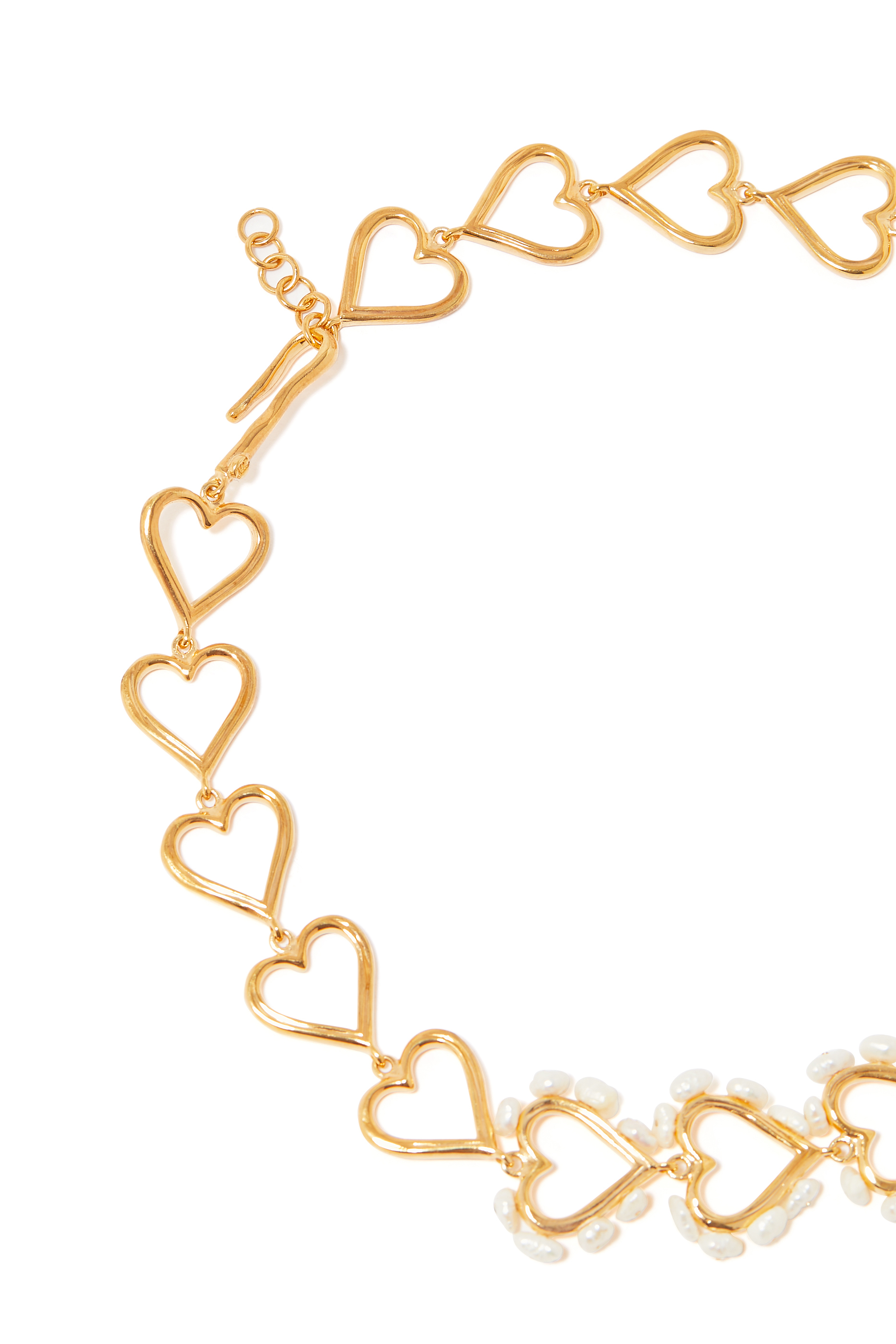 قلادة رقبة بحلي على شكل قلب