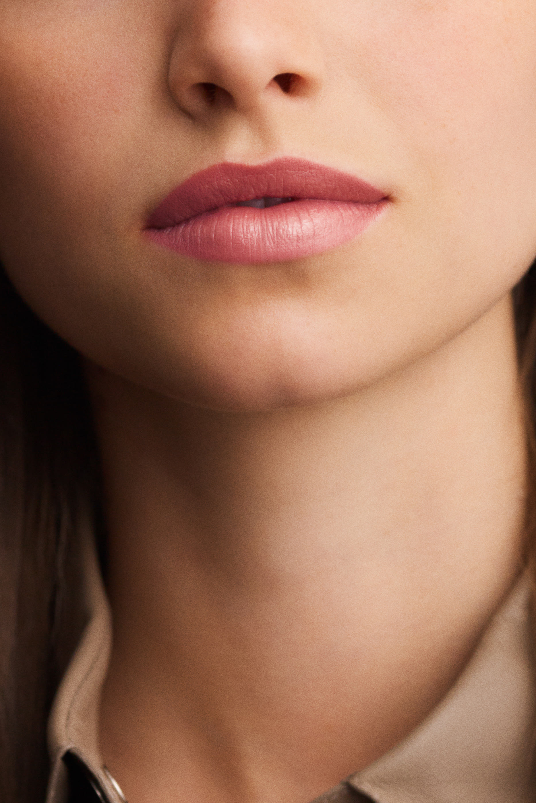 مجموعة أحمر الشفاه Rouge Hermès, عبوة لإعادة ملء أحمر الشفاه بتركيبة مات غير لامع