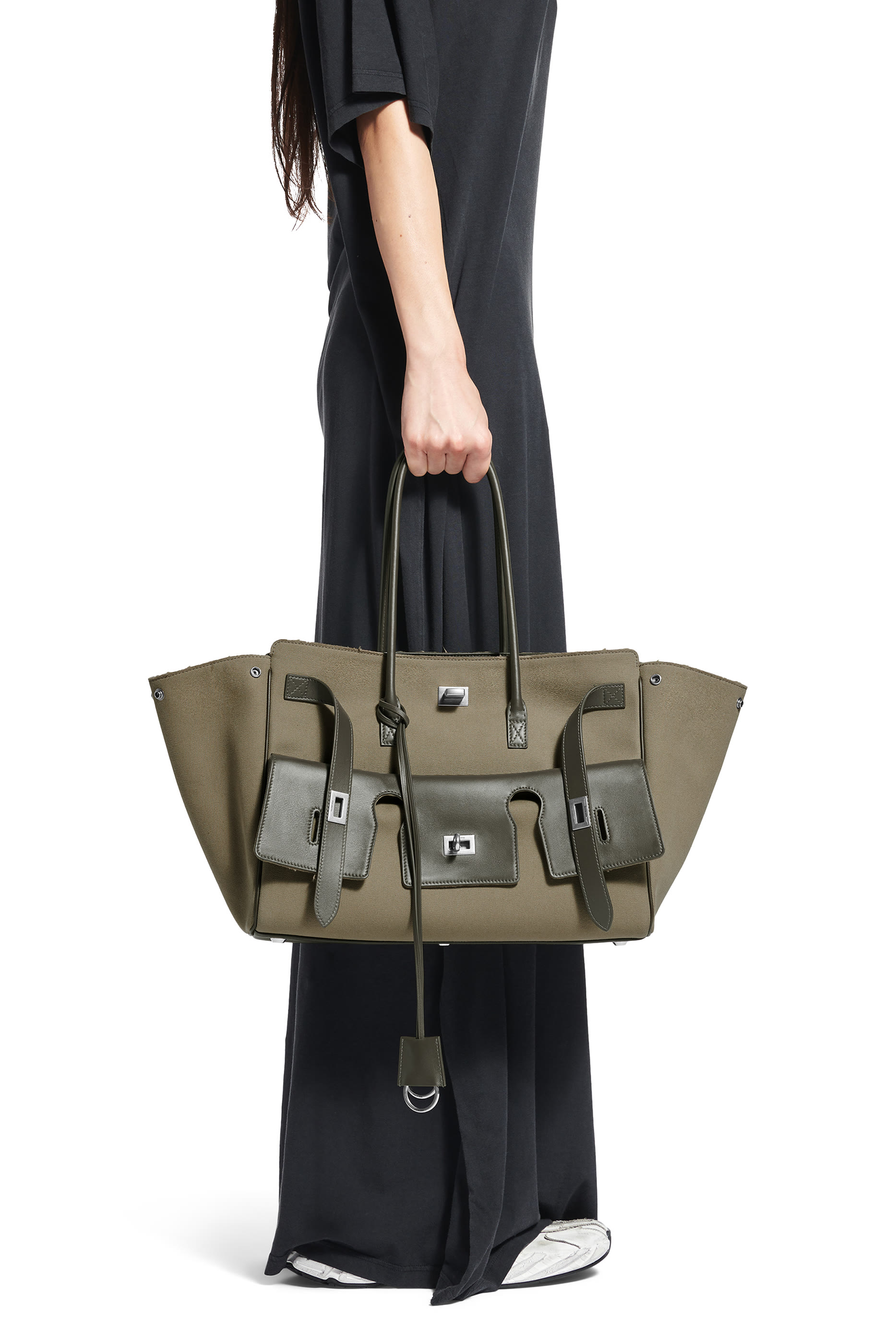 حقيبة بيل إير كاري اول متوسطة