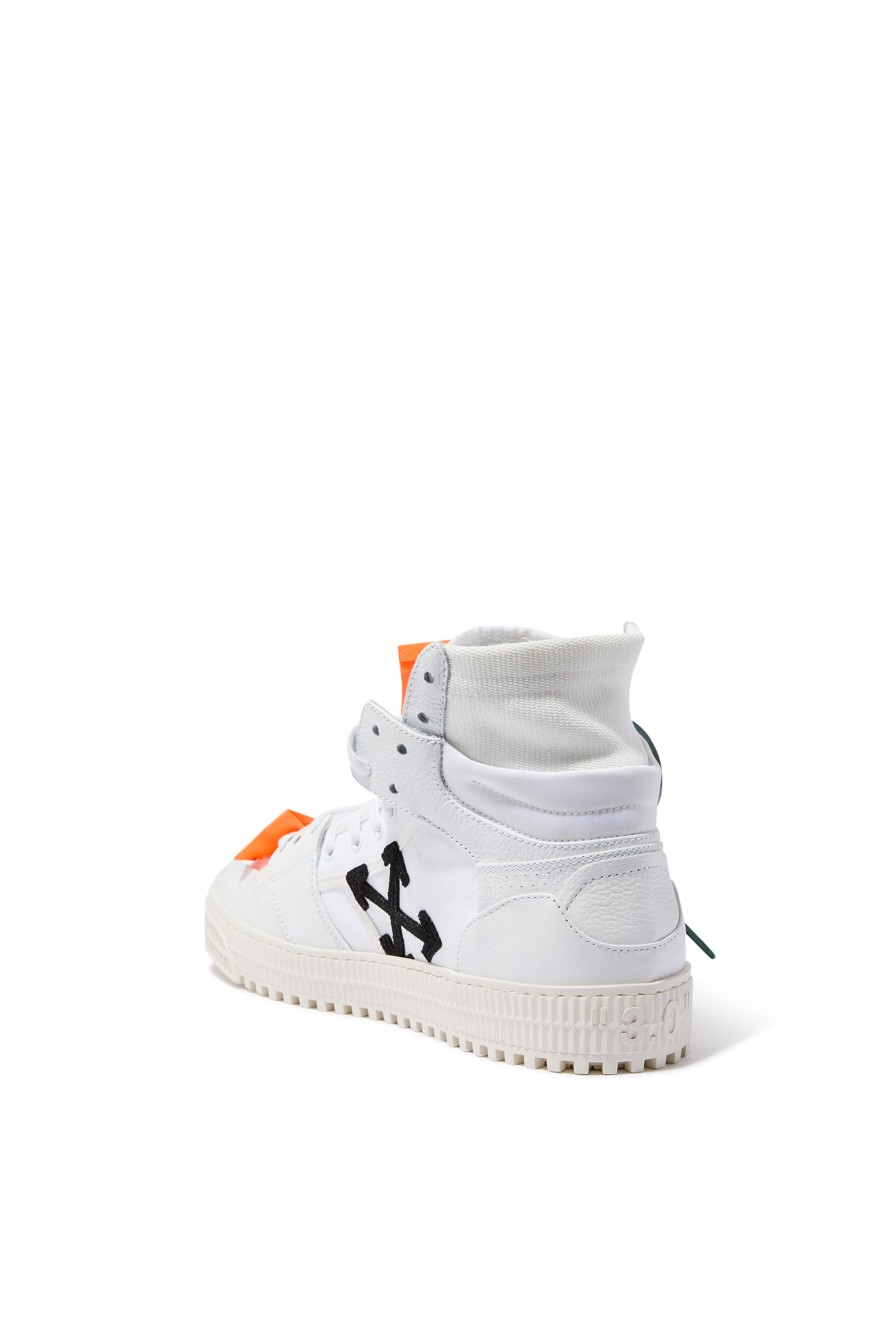 سنيكرز أوف كورت 3.0