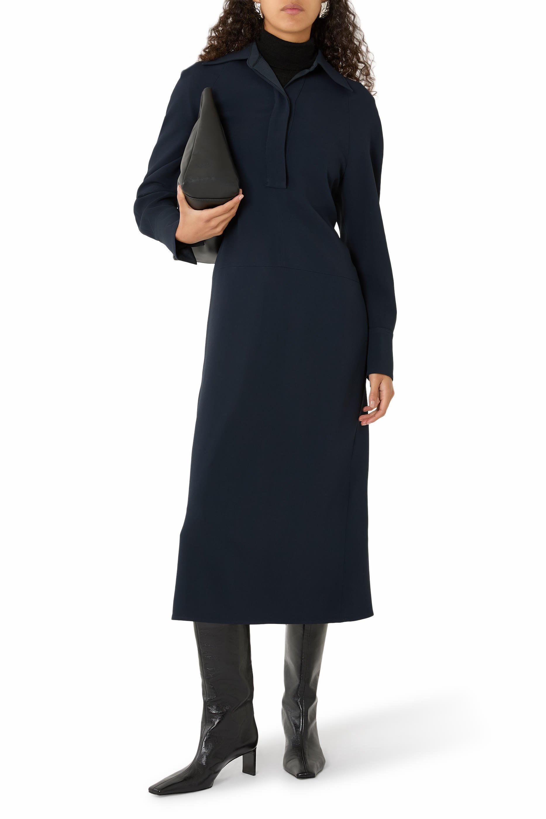 فستان بياقة بولو متوسط الطول