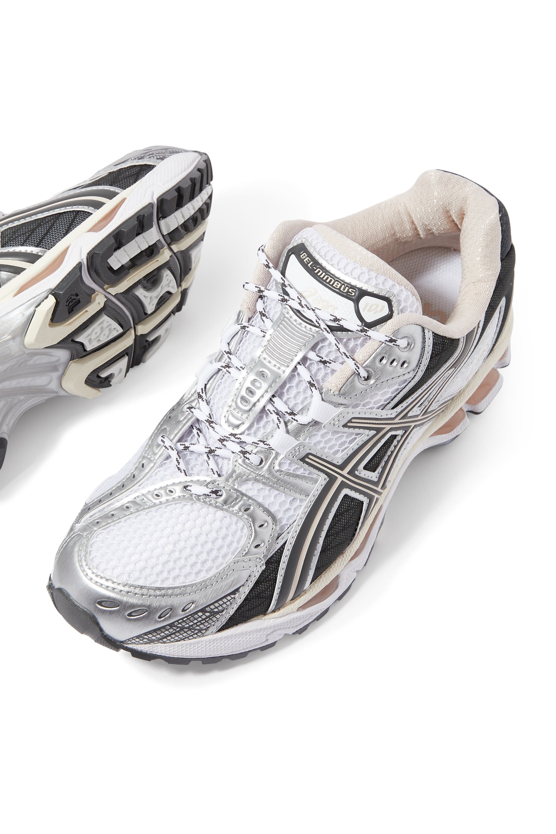 سنيكرز جل-نيمبوس 10.1 للجري