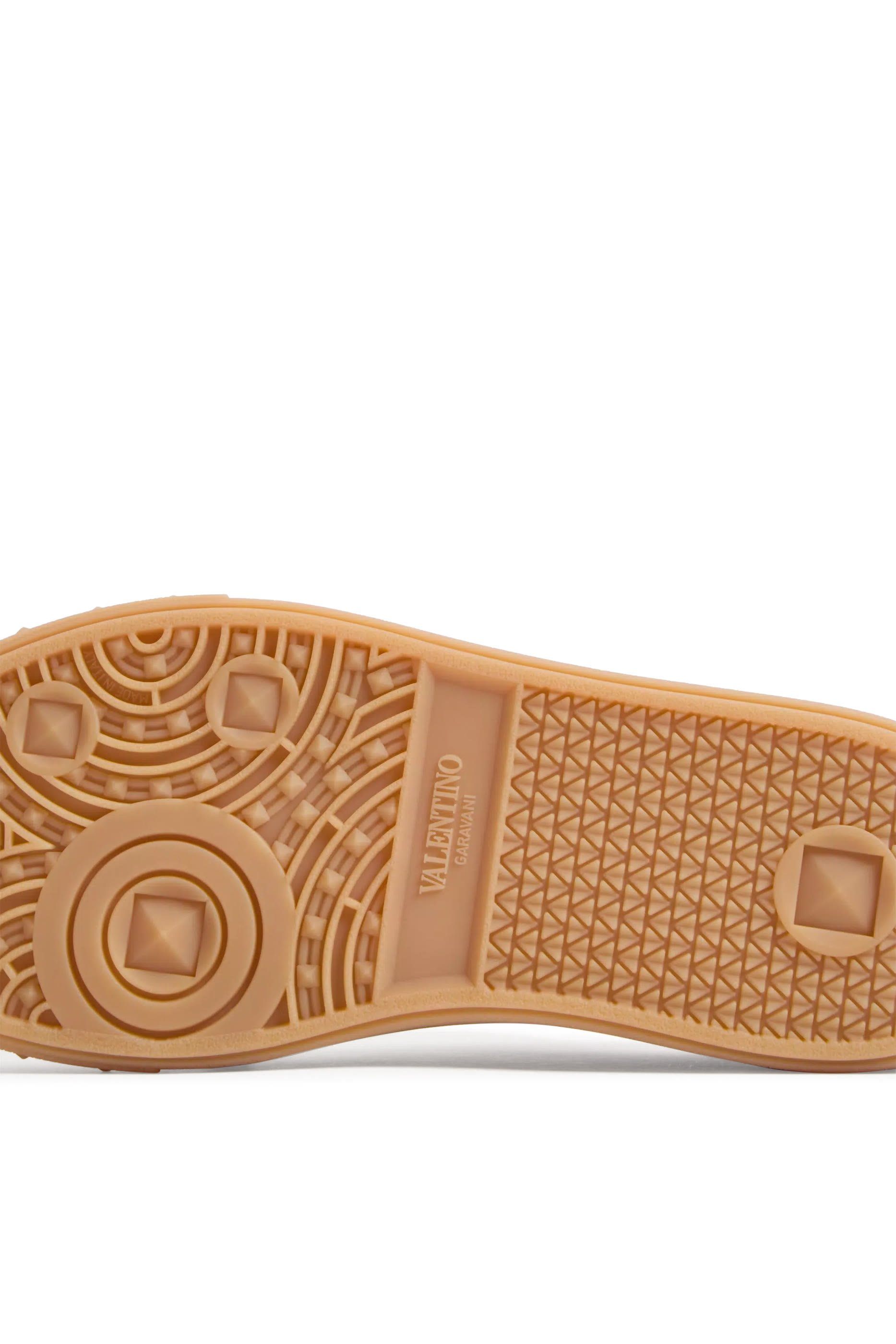 سنيكرز ابفيلاج