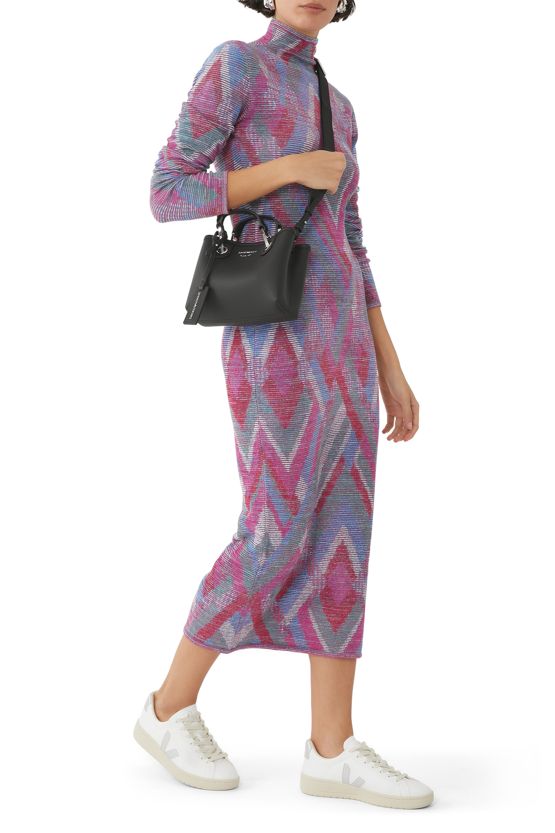 حقيبة صغيرة بطبعات بارزة بشعار الماركة