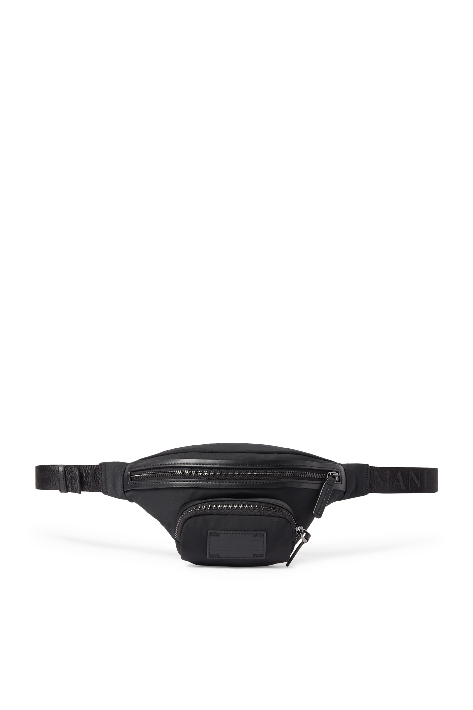  حقيبة بحزام مزينة برقعة شعار الماركة معدنية