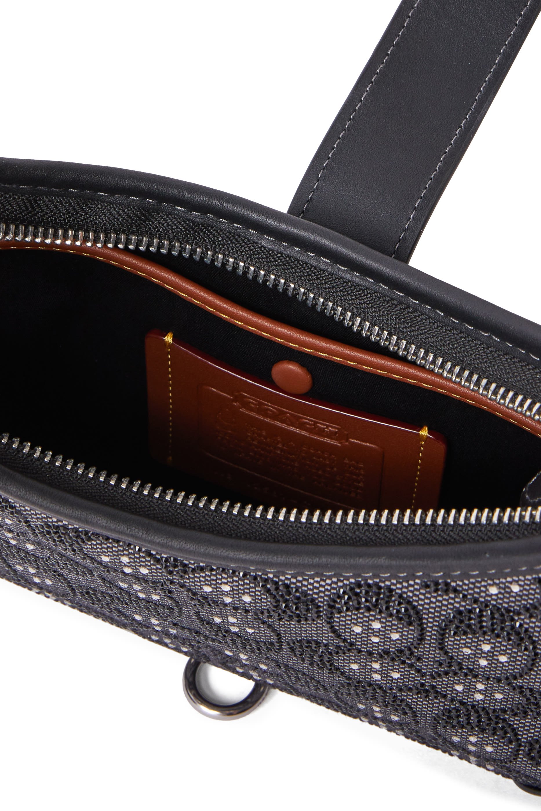 حقيبة هامبتونس هوبو جاكار بشعار الماركة مرصع بكريستال