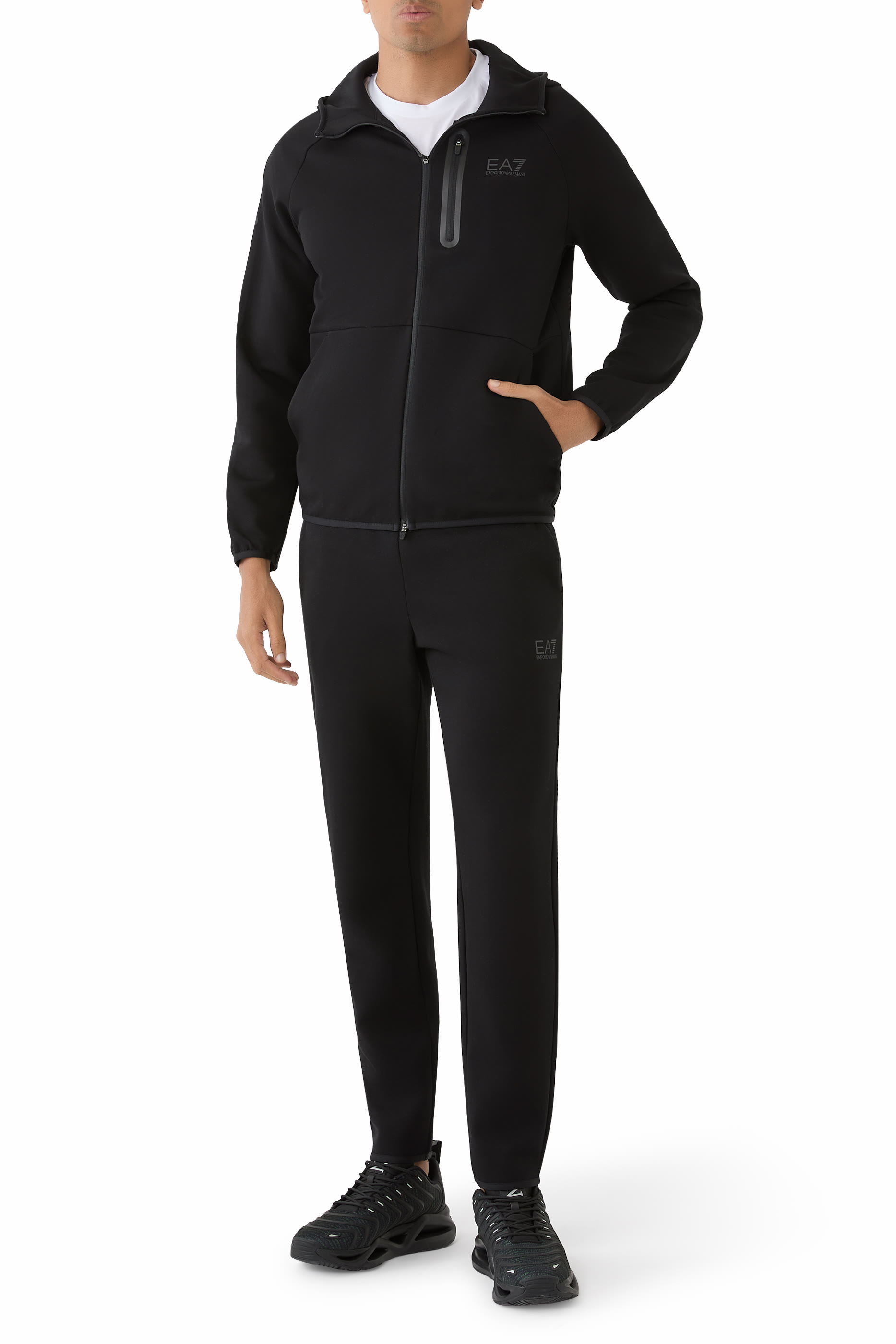 هودي بشعار الماركة