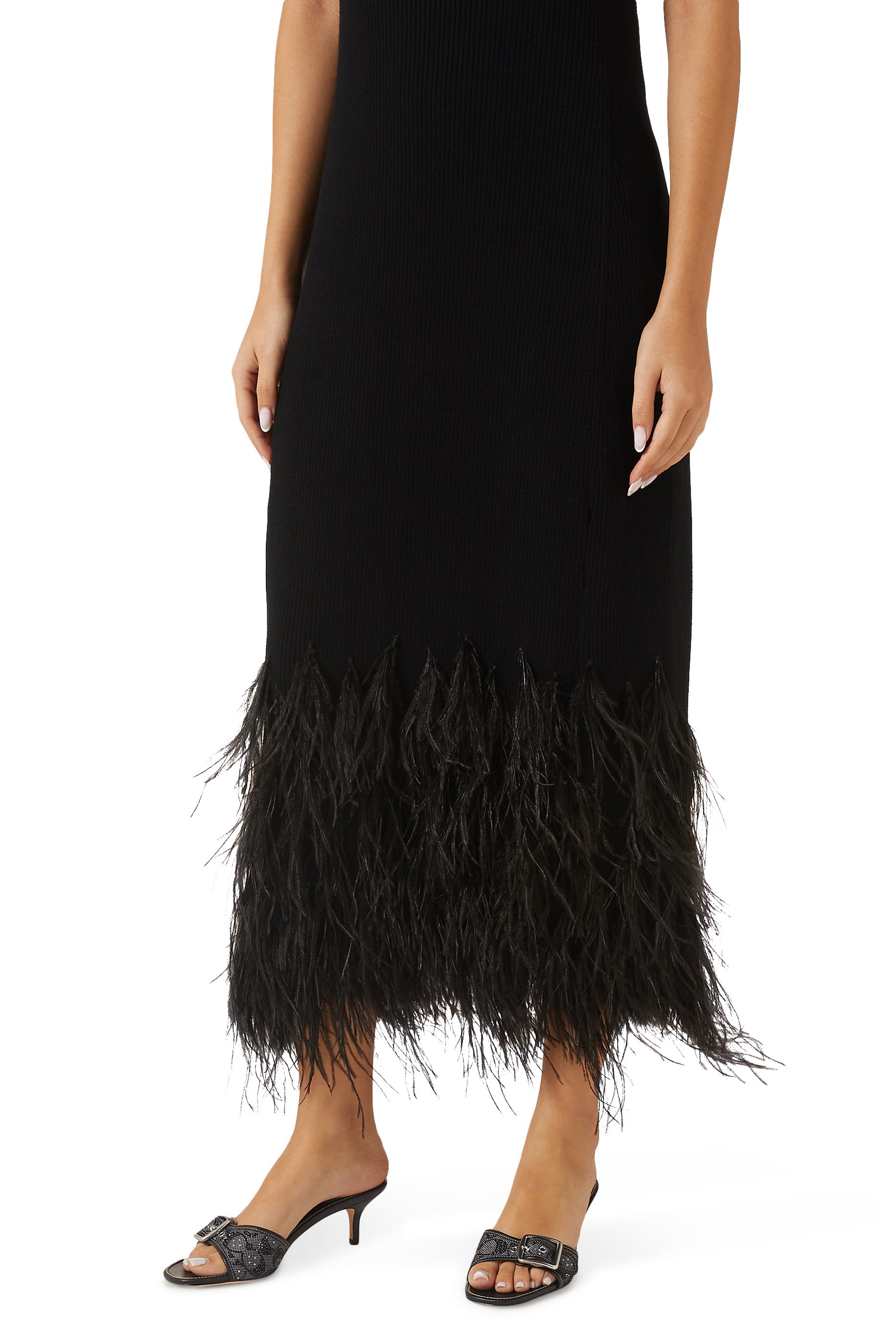 صندل مارغوت 55 جاكار مزين بشعار الماركة وكريستال