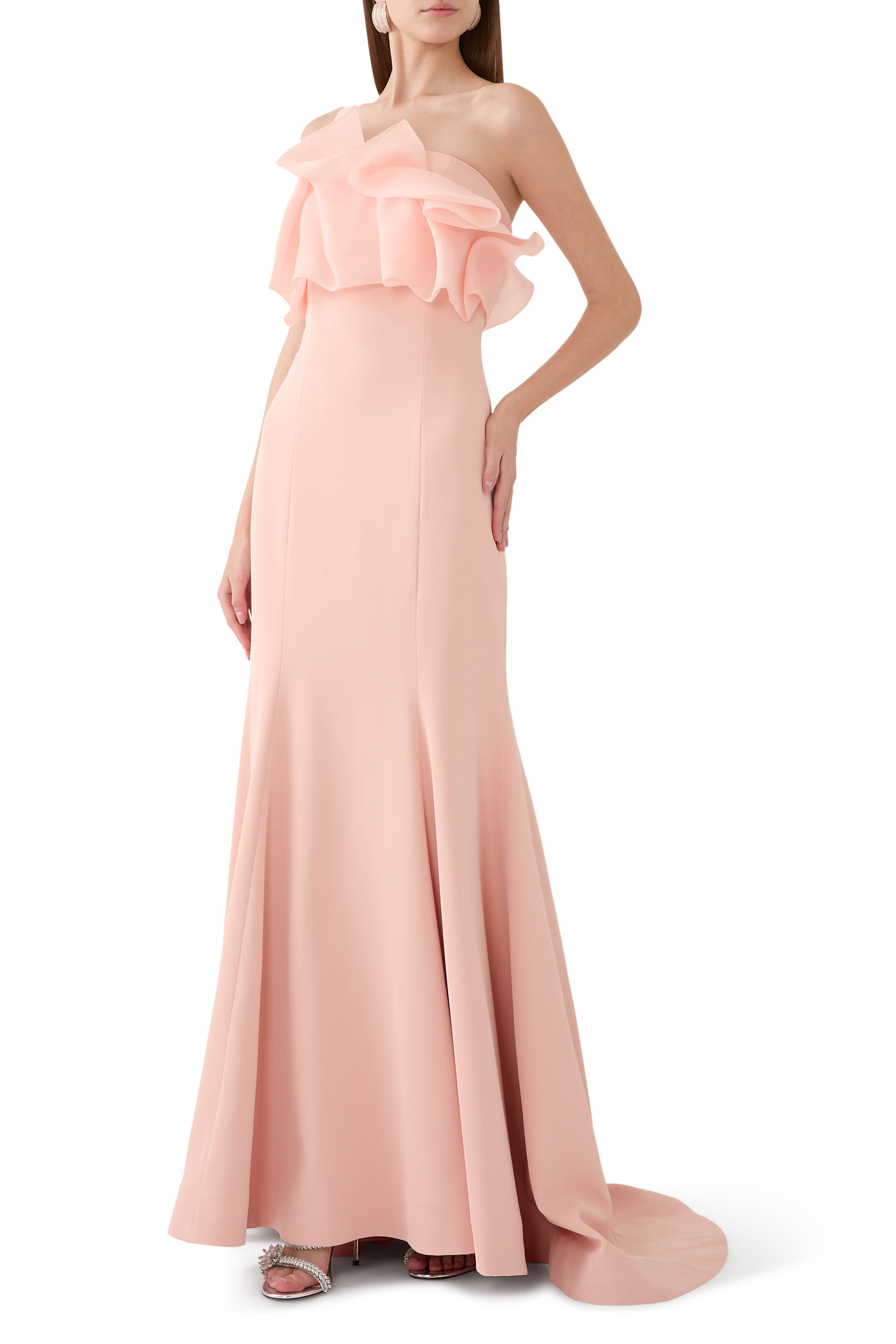 فستان سهرة بلا حمالات بقصة ذيل حورية البحر