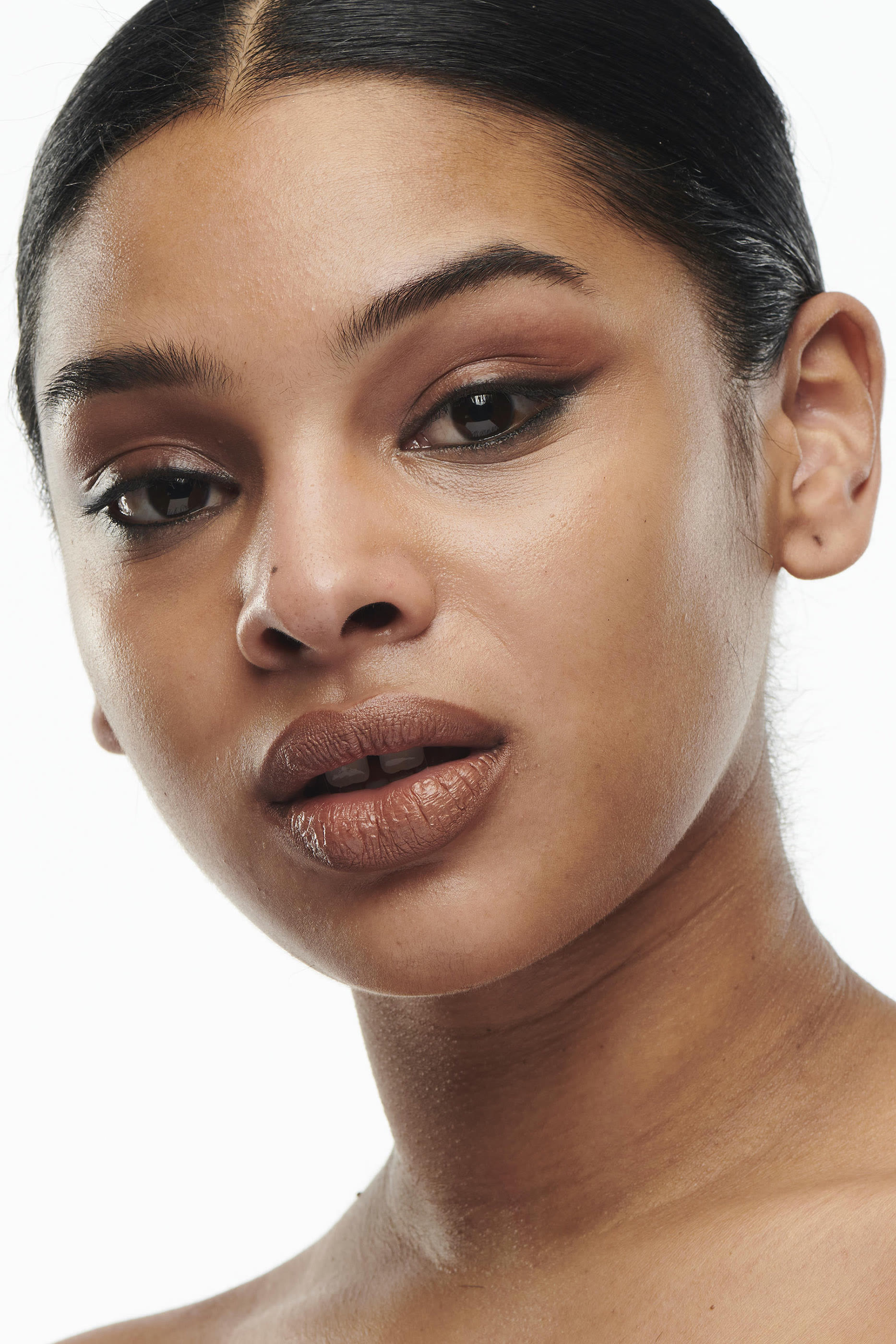 كريم أساس ستوديو راديانس بفاعلية السيروم&rlm;، 30 ملل