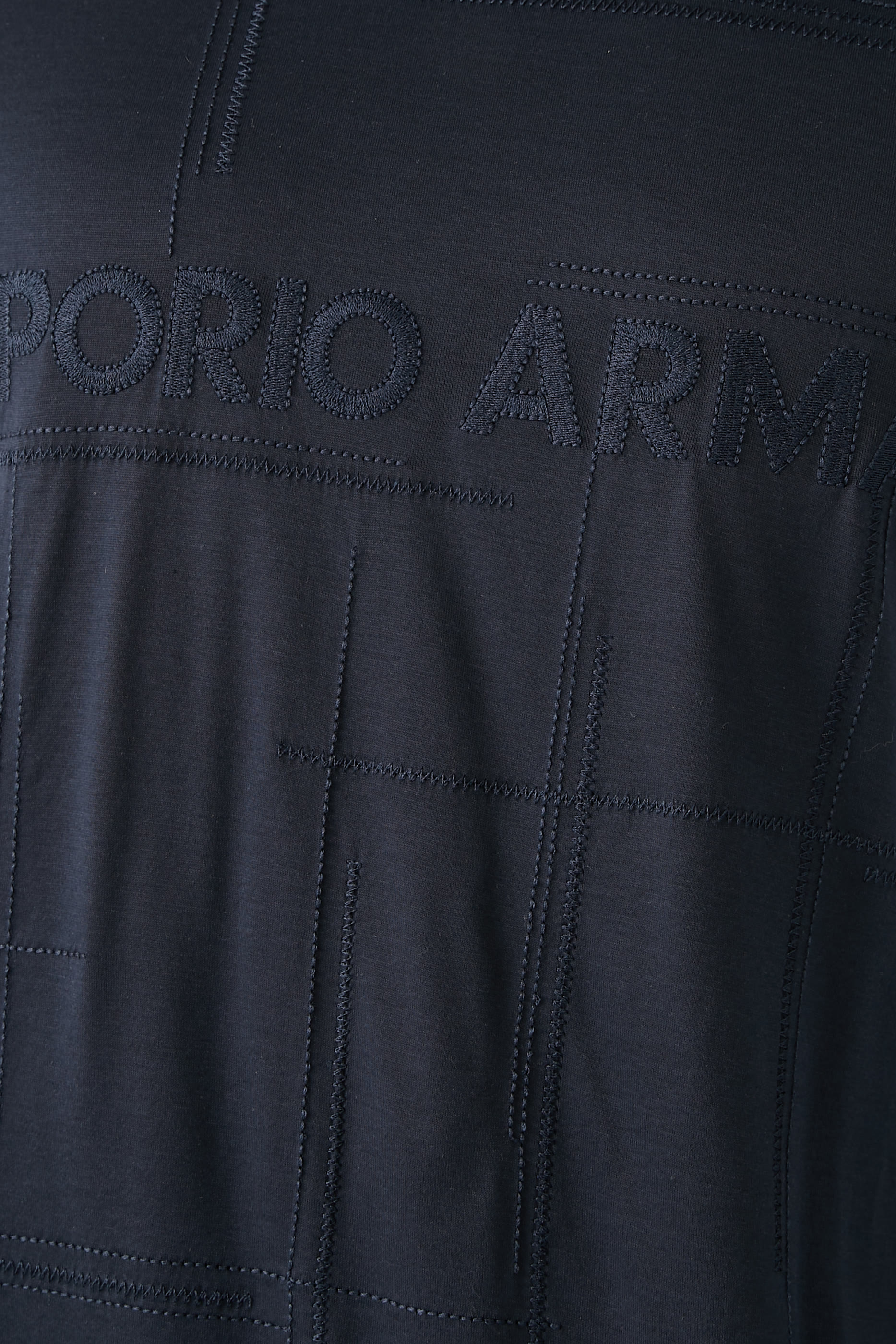 تيشيرت قطن بشعار الماركة