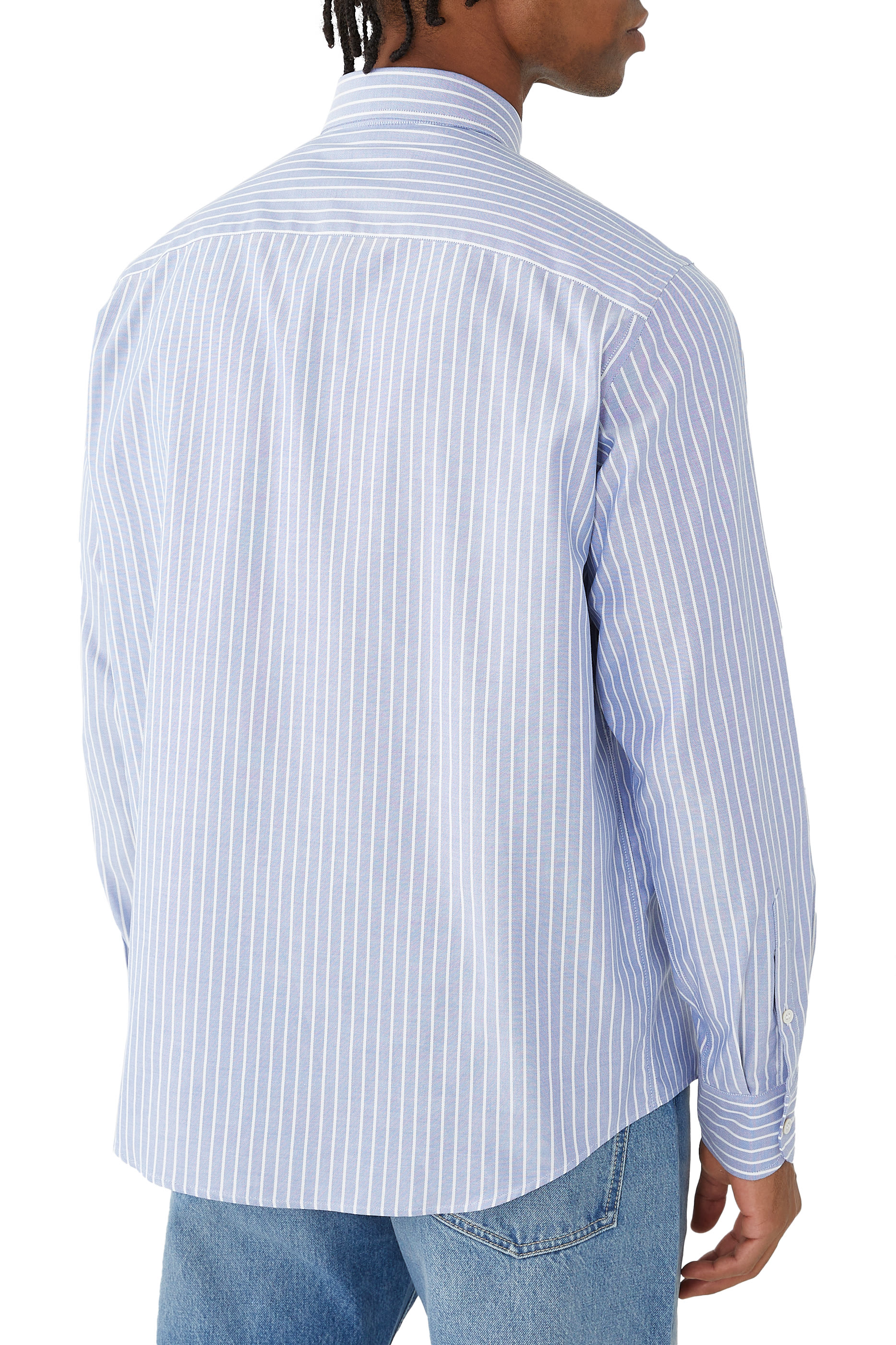 قميص بأكمام طويلة