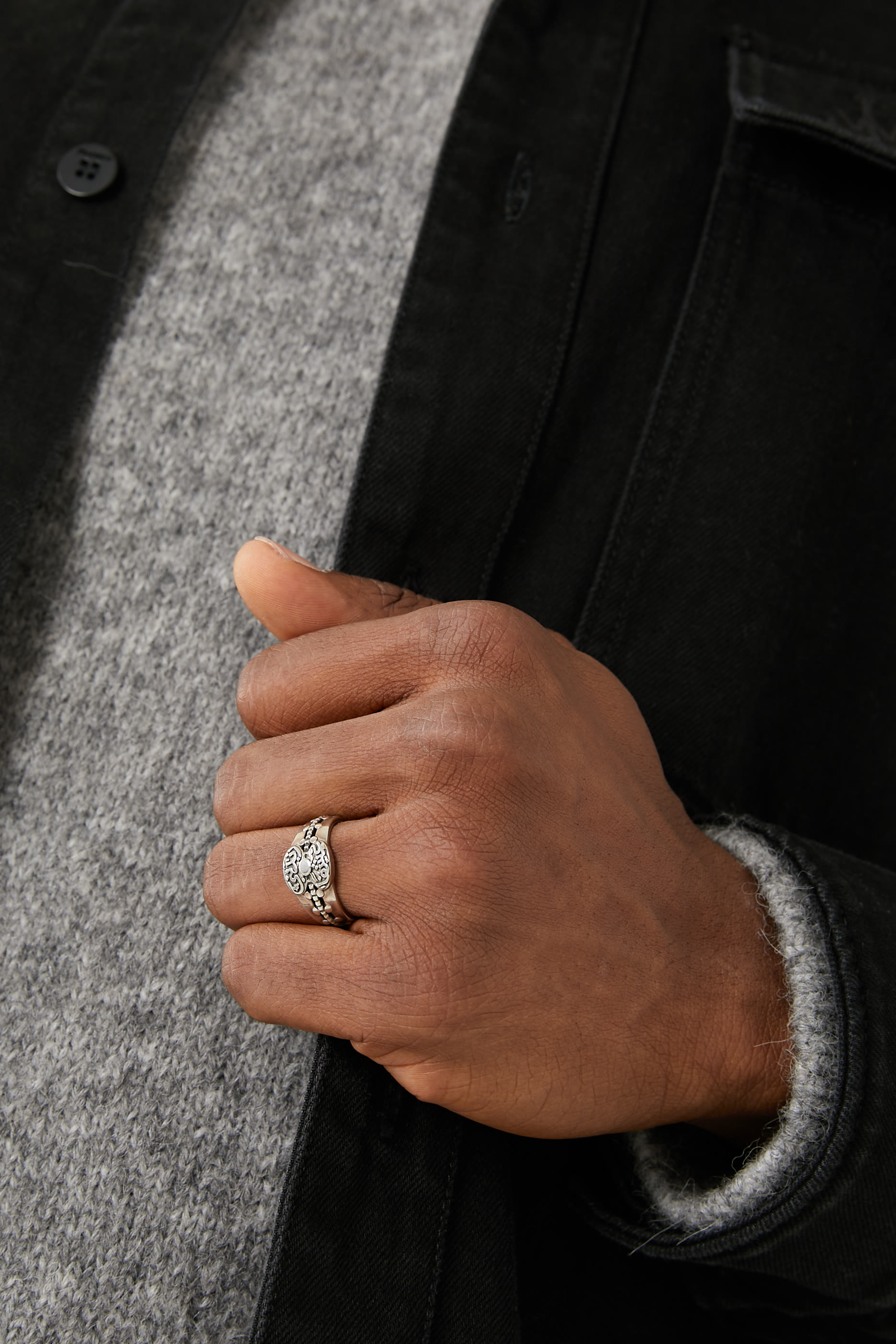 خاتم نزار قباني، فضة إسترلينية