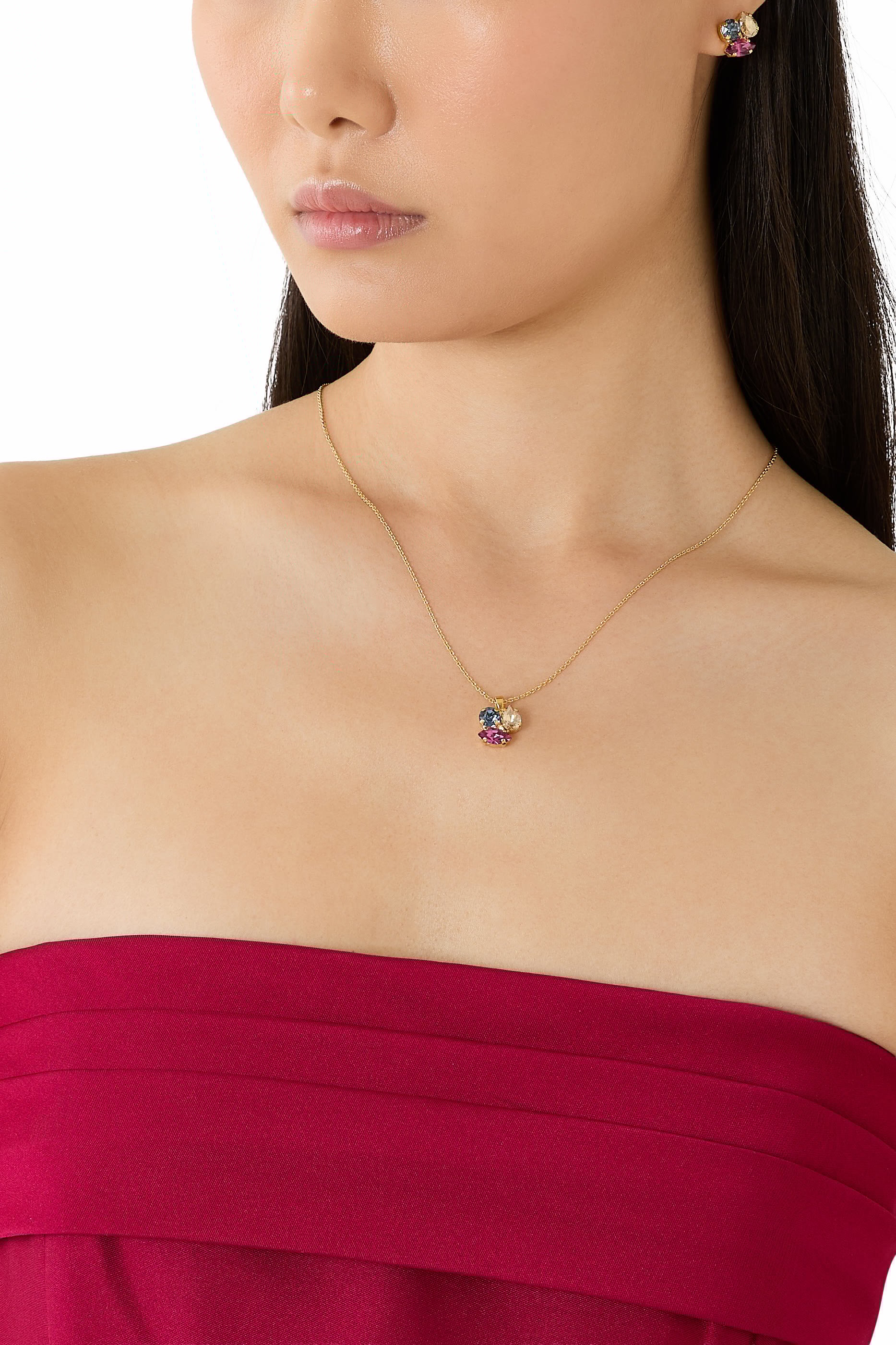 أقراط انا مرصعة بكريستال سواروفسكي، نحاس مطلي بذهب عيار 18