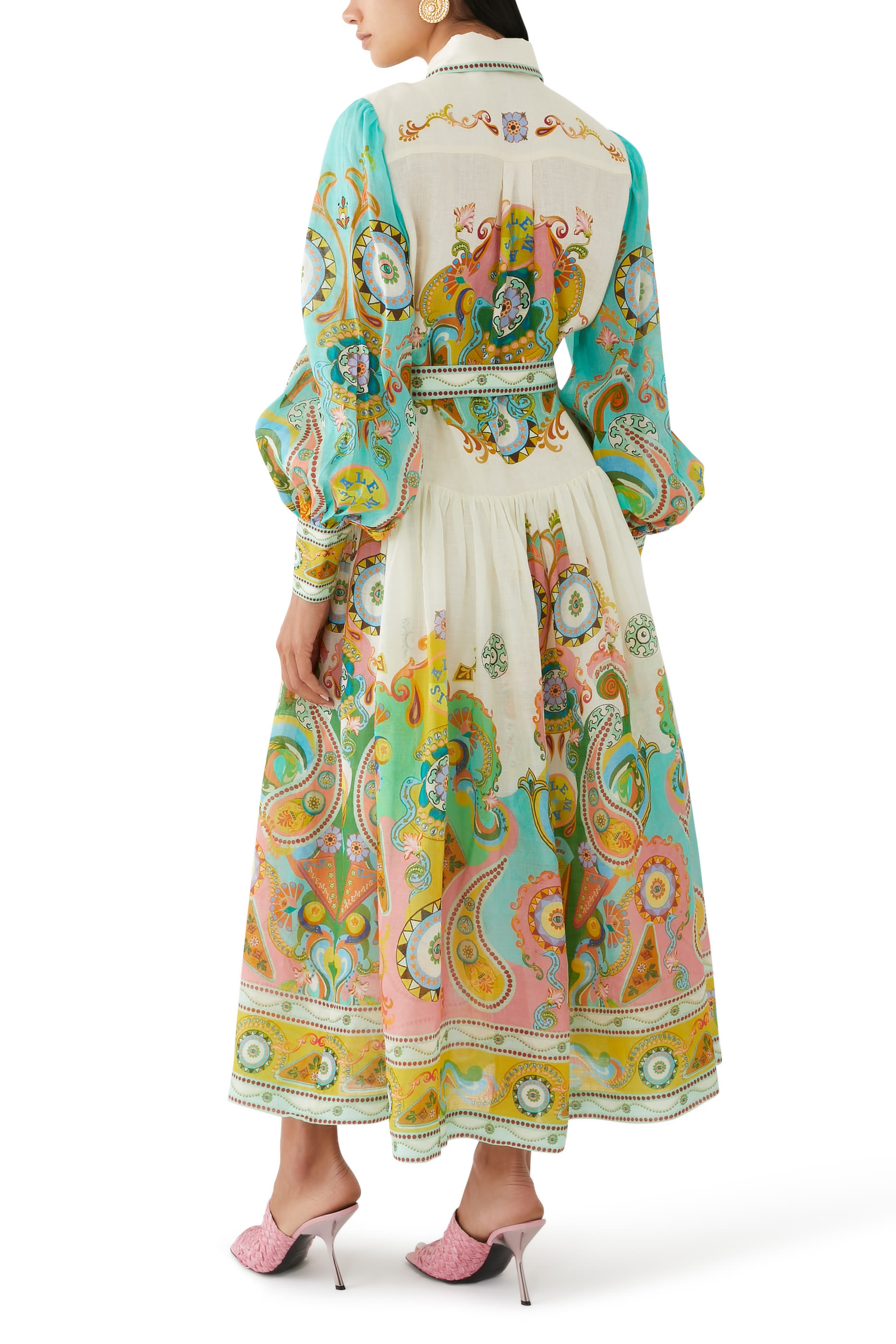 فستان بتصميم قميص بنقشة كرة ودبابيس