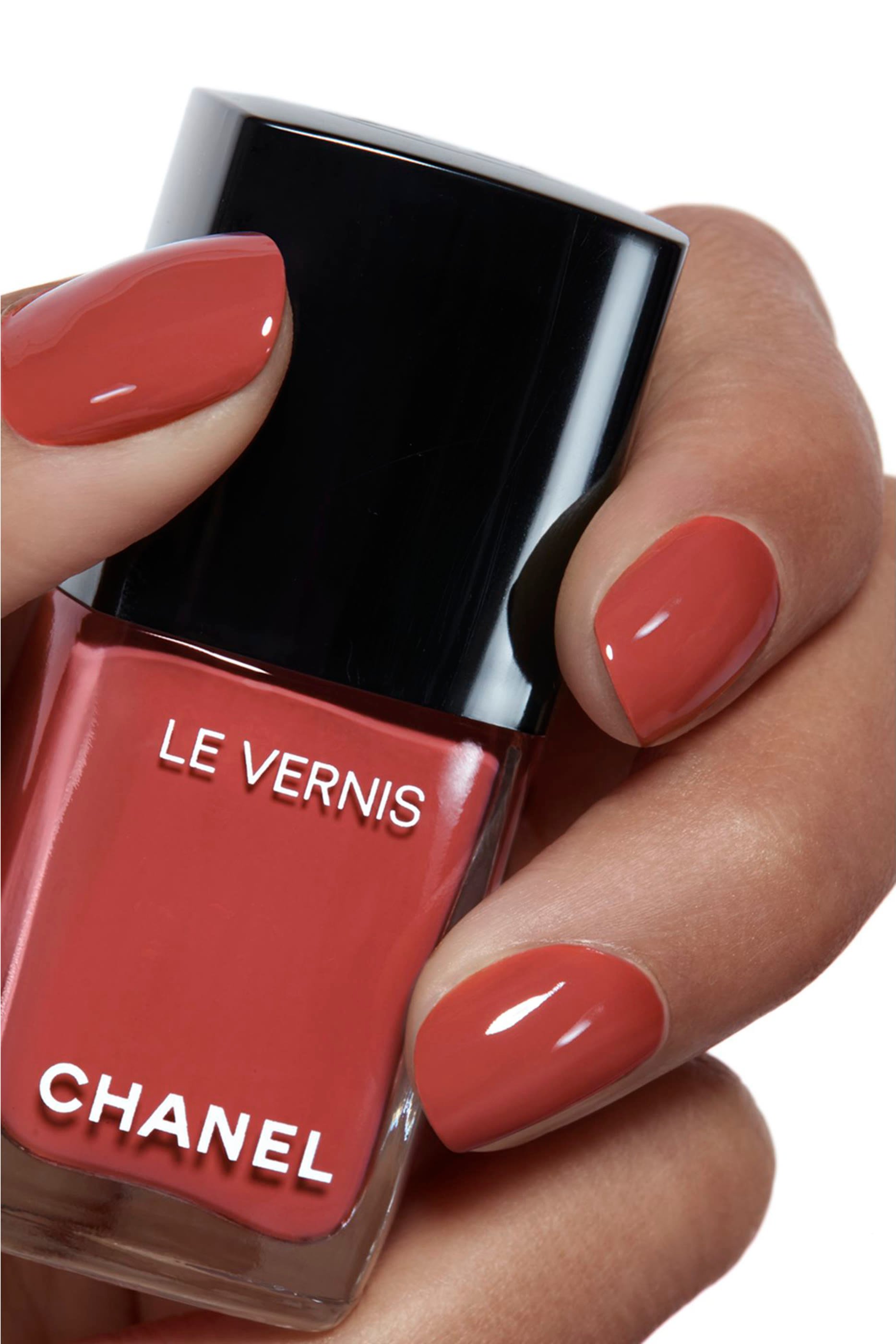 طلاء أظافر Chanel LE VERNIS