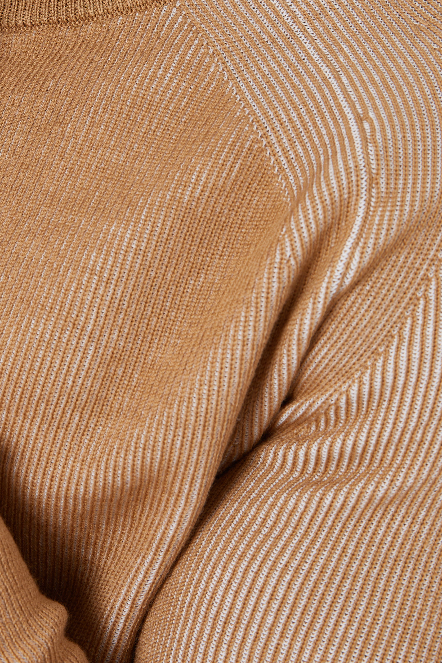 سترة أوسيو بلونين