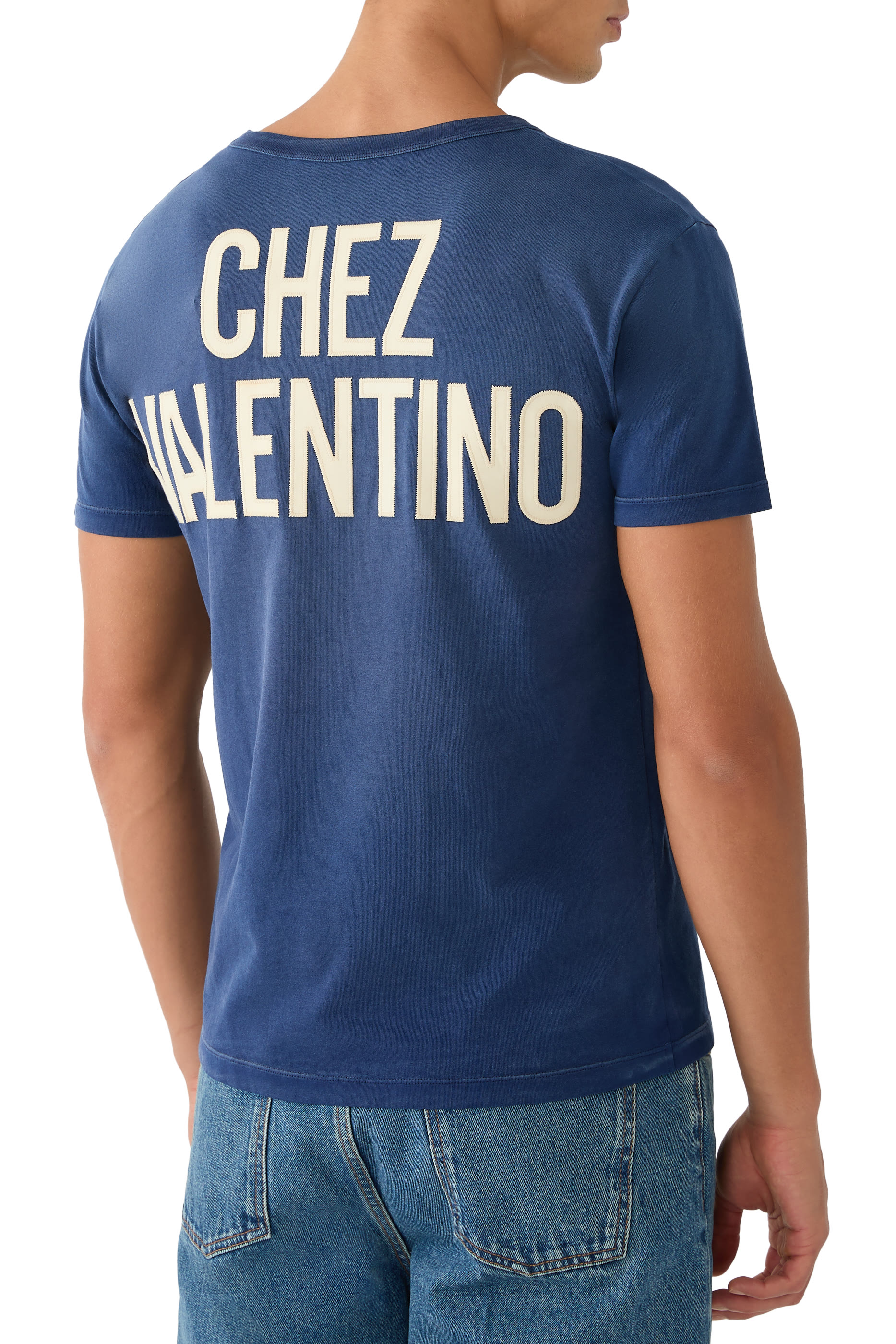 تيشيرت بطبعة شعار الماركة ورقعة