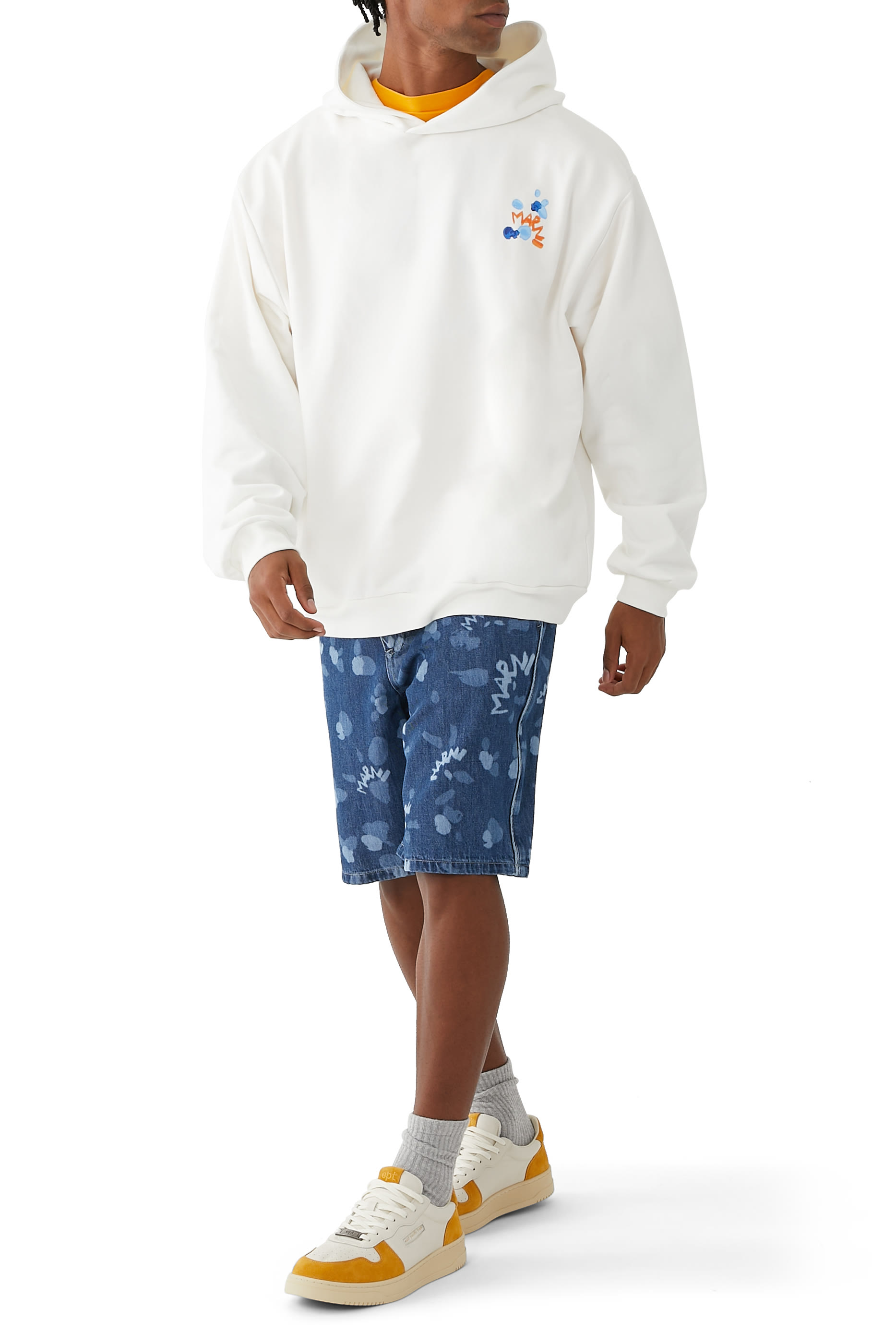 هودي قطن بطبعات شعار الماركة