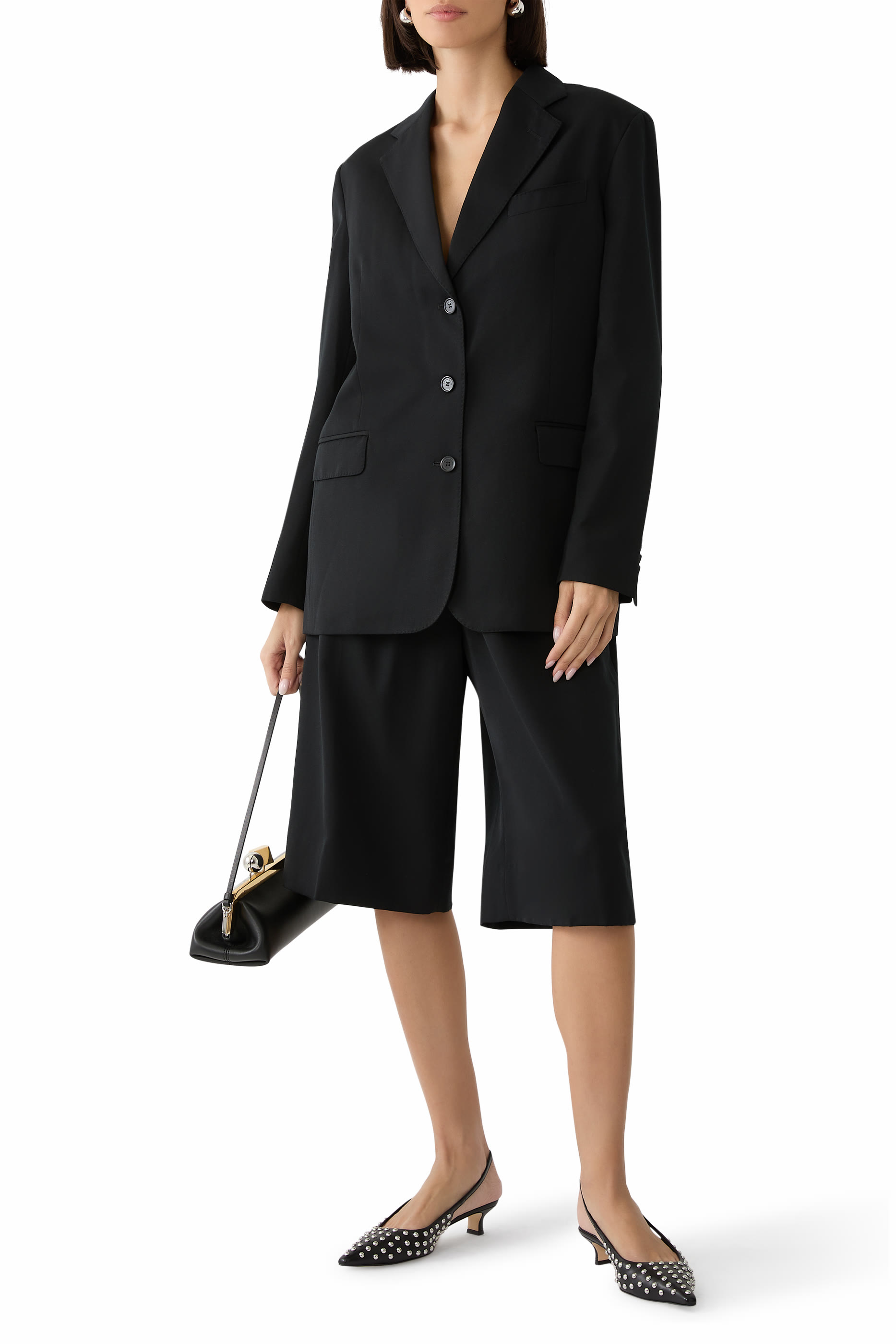 جاكيت بفيونكة وفتحات