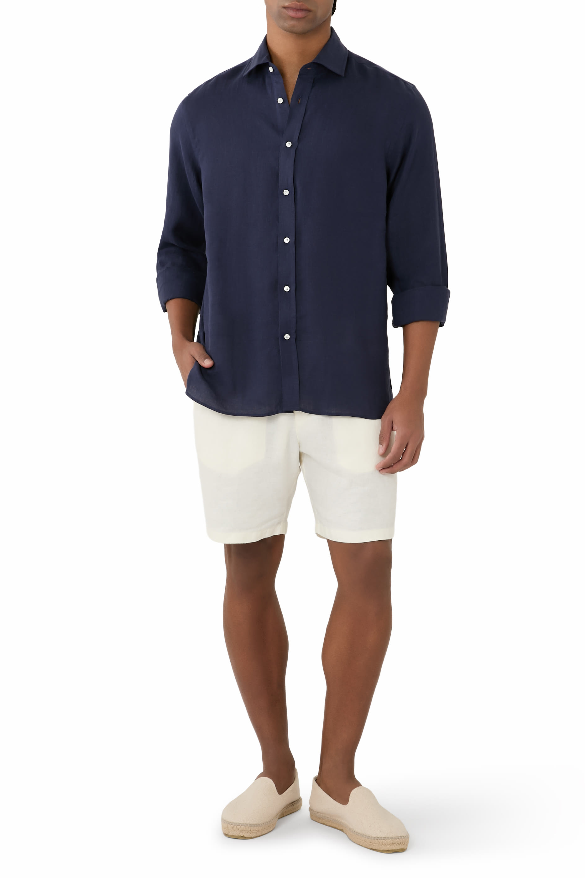 قميص بأزرار