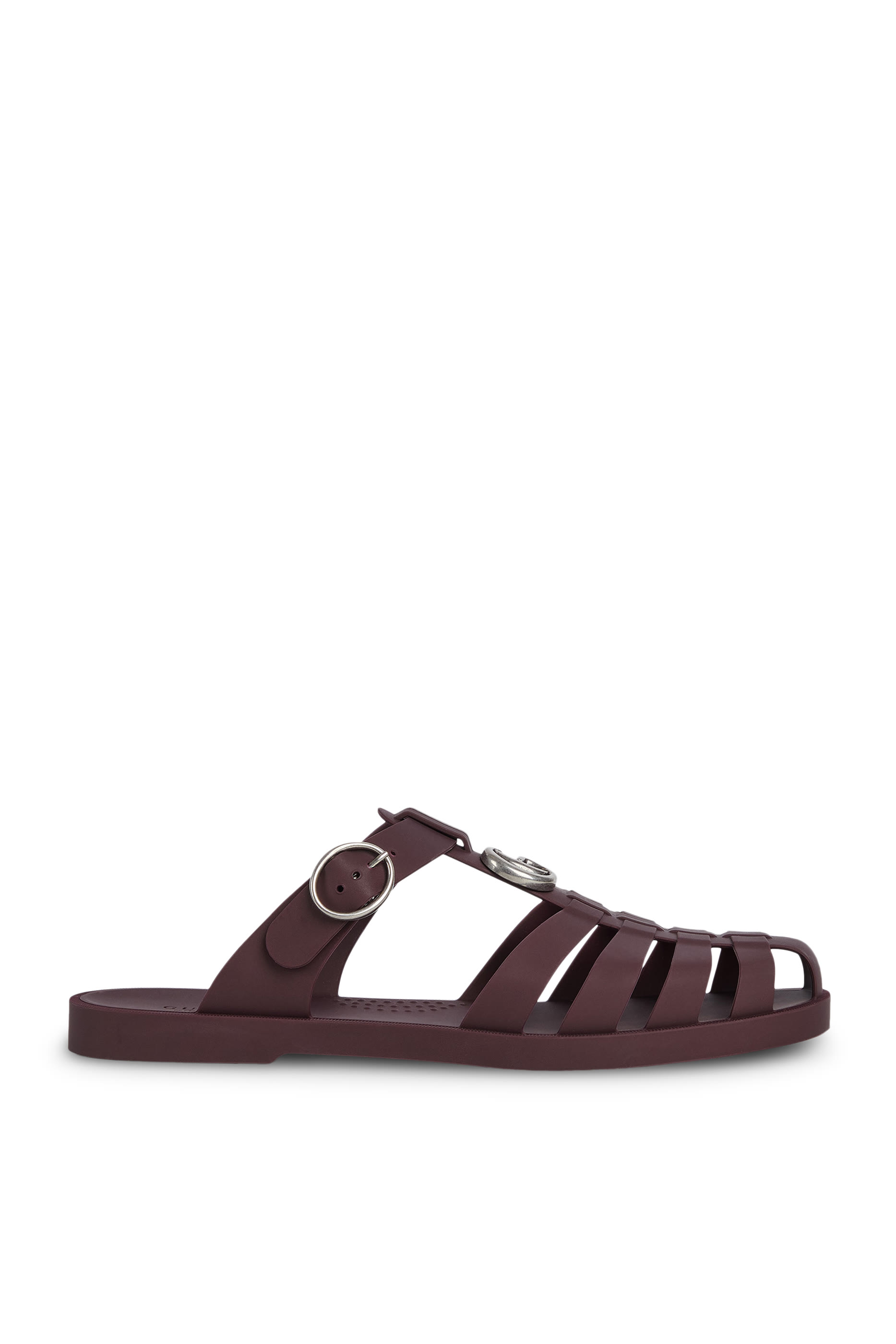 حذاء مفتوح من الخلف بحرفي شعار الماركة