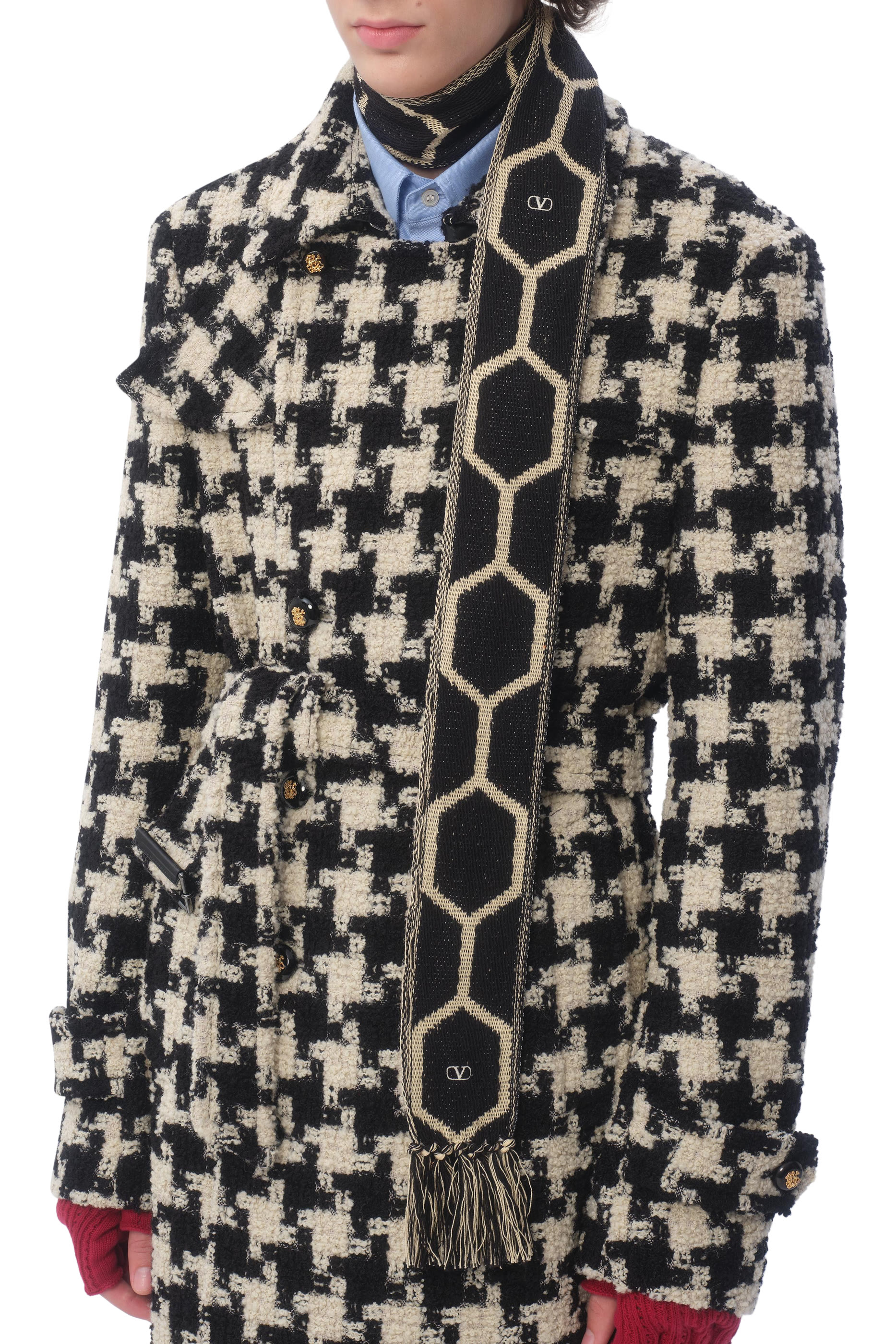 وشاح انتيب بشرابات